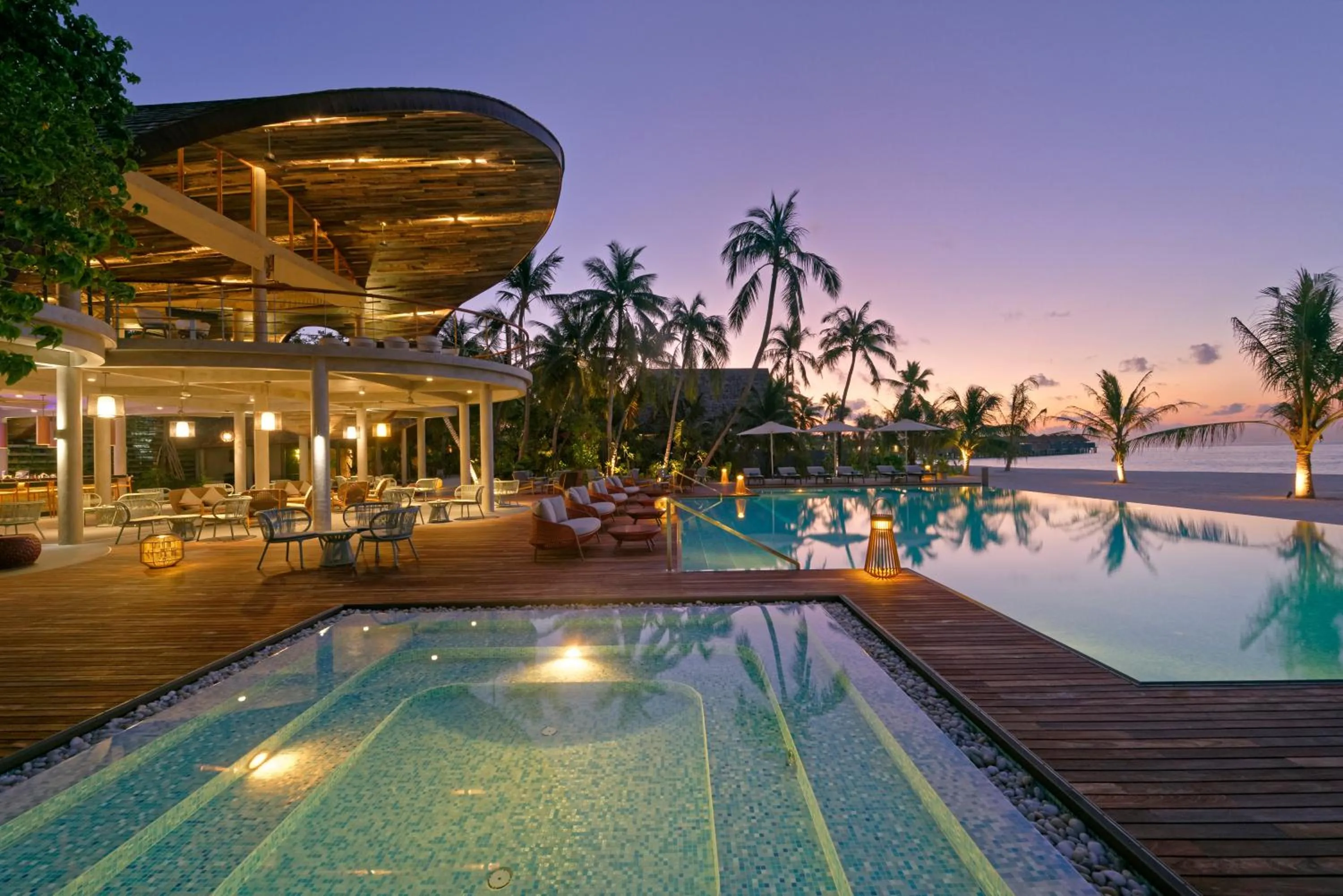 Restaurant/places to eat in OUTRIGGER Maldives Maafushivaru Resort - 25 percent discount on transfers for min 4 nights stay and more, valid for reservations between 01 July till 22 Dec 2025