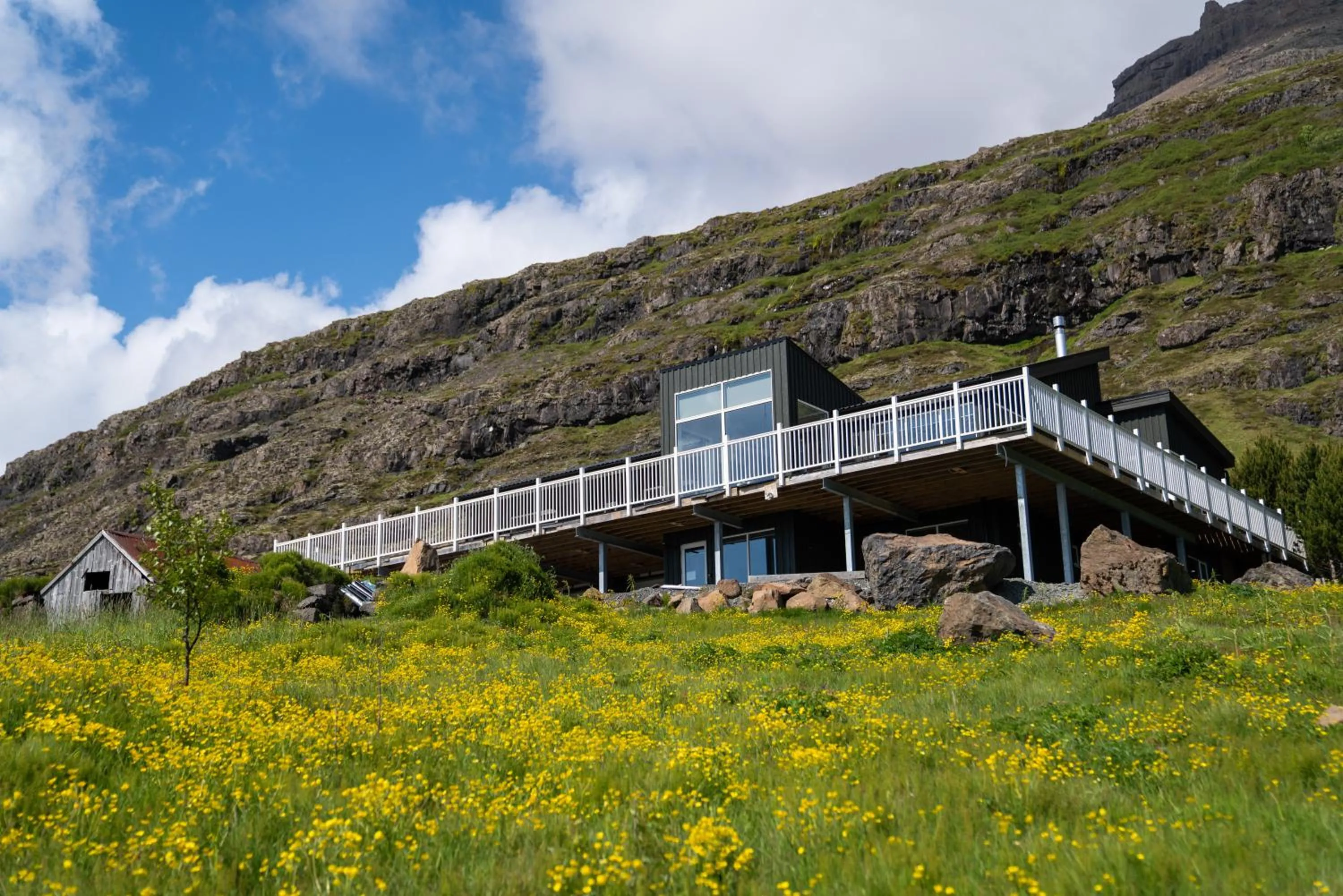 Property building in Ekra Glacier Lagoon