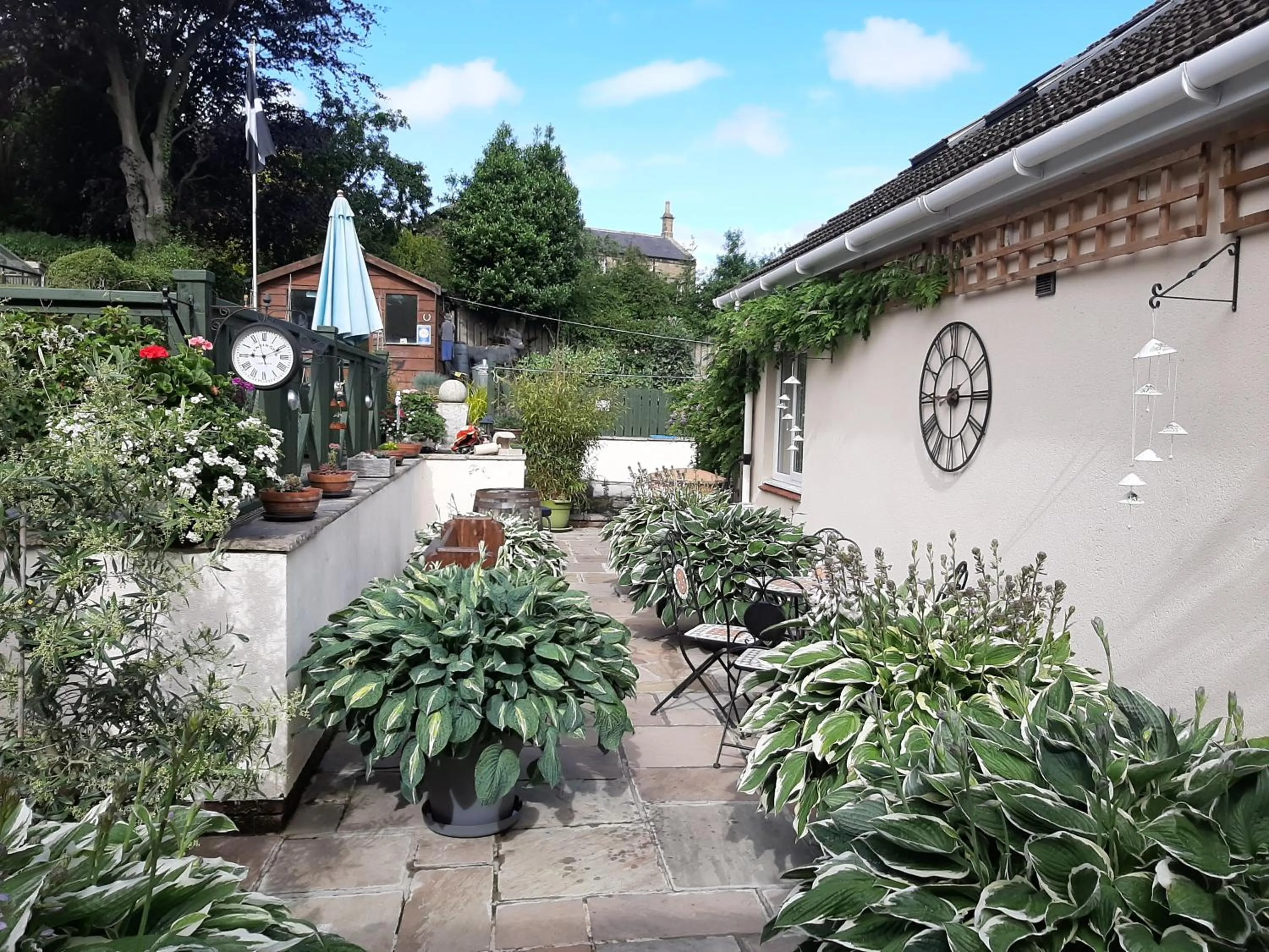Holly Lodge