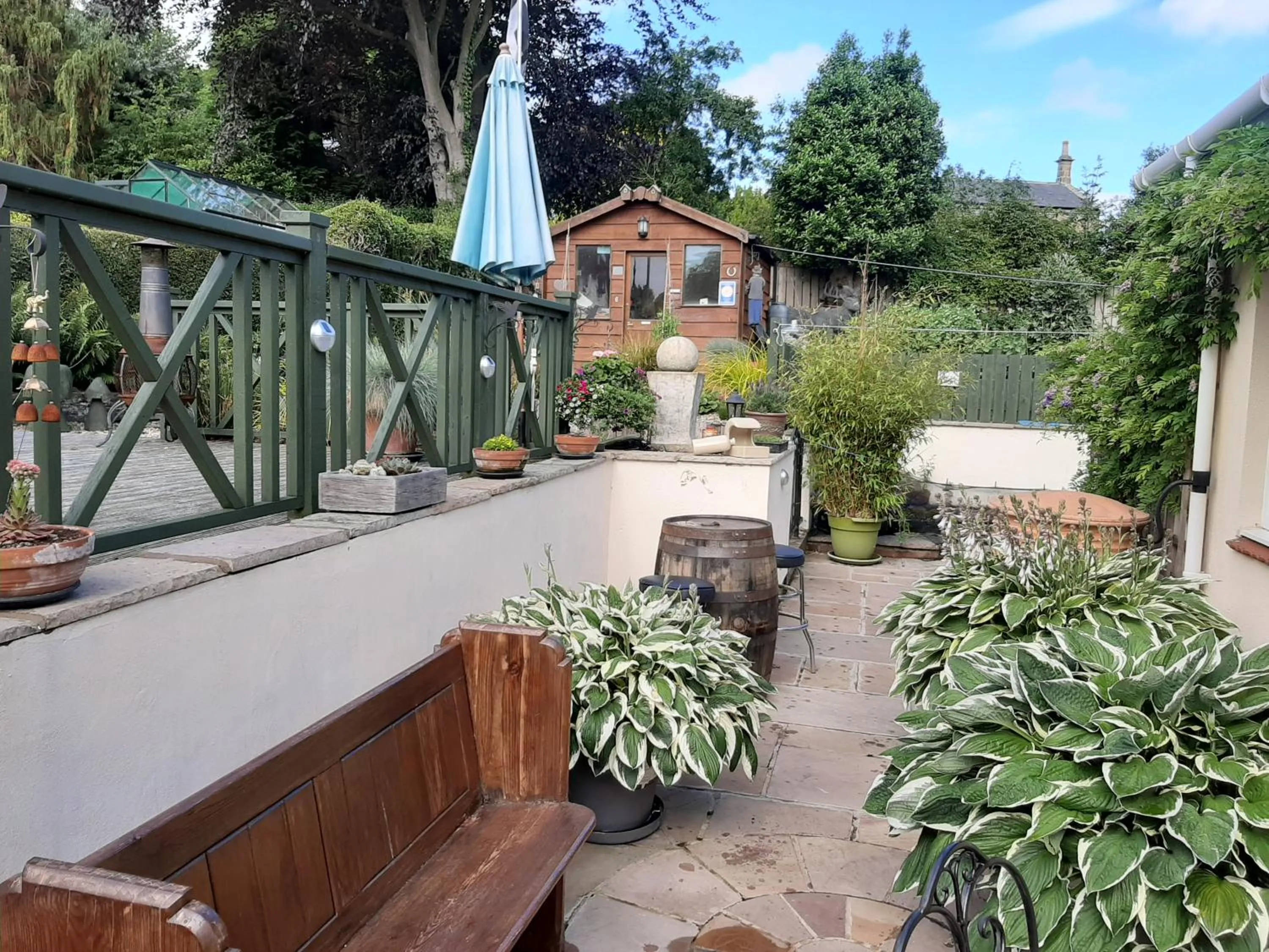 Holly Lodge