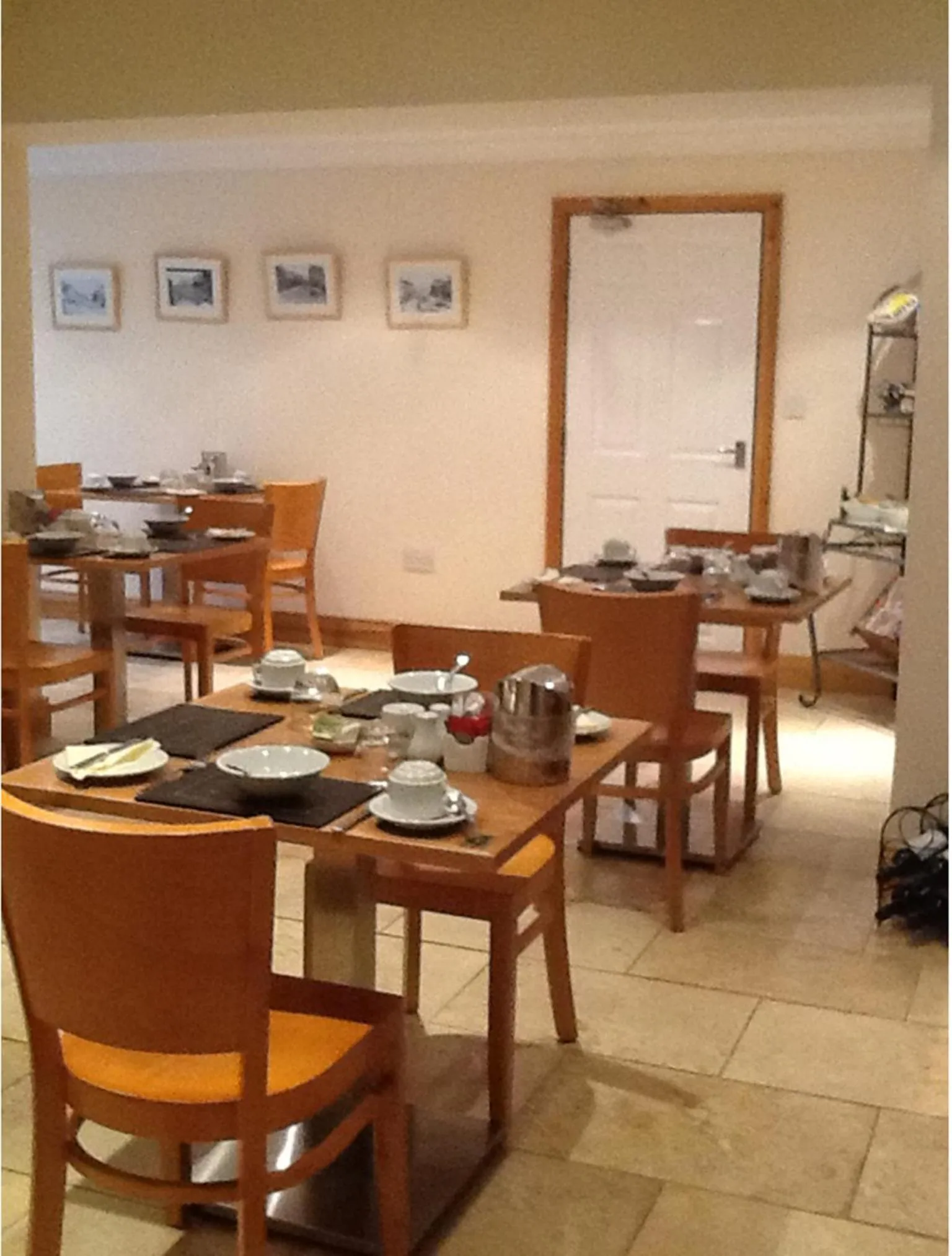 Restaurant/places to eat in Holly Lodge
