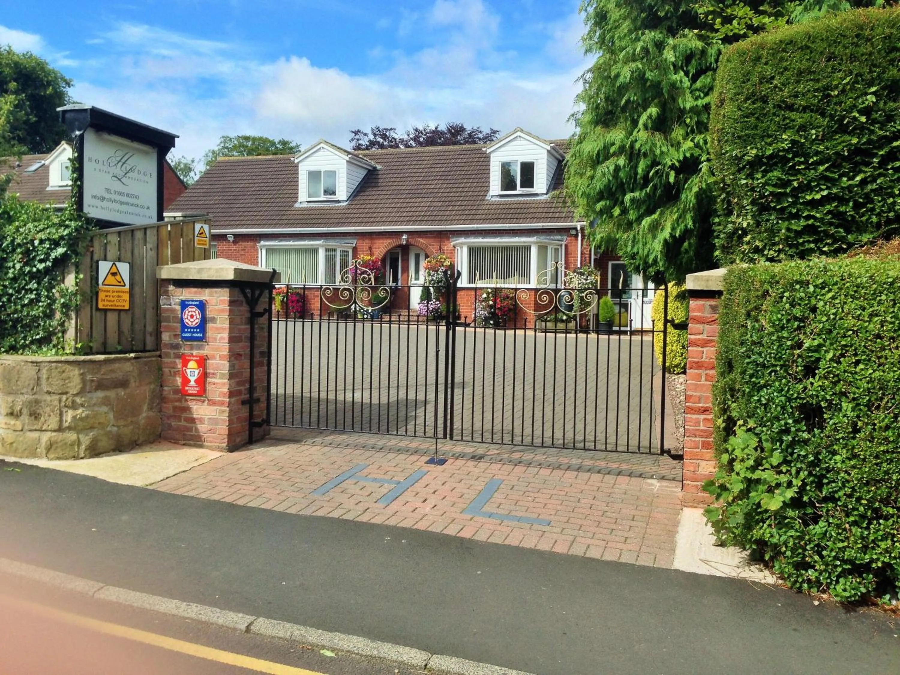 Property building in Holly Lodge