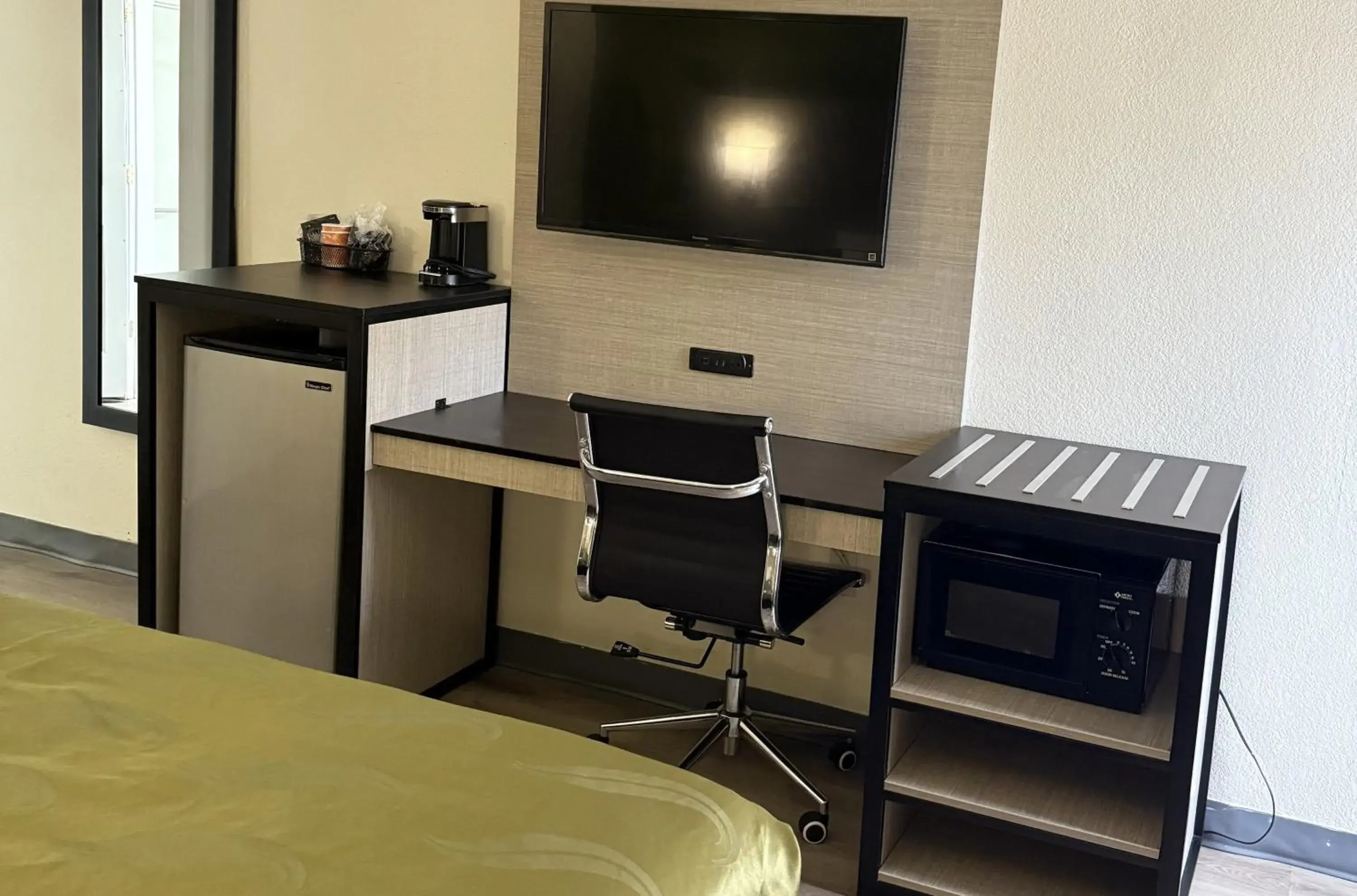 King Room - Non-Smoking in Quality Inn Thomasville King Room - Non-Smoking in Quality Inn Thomasville