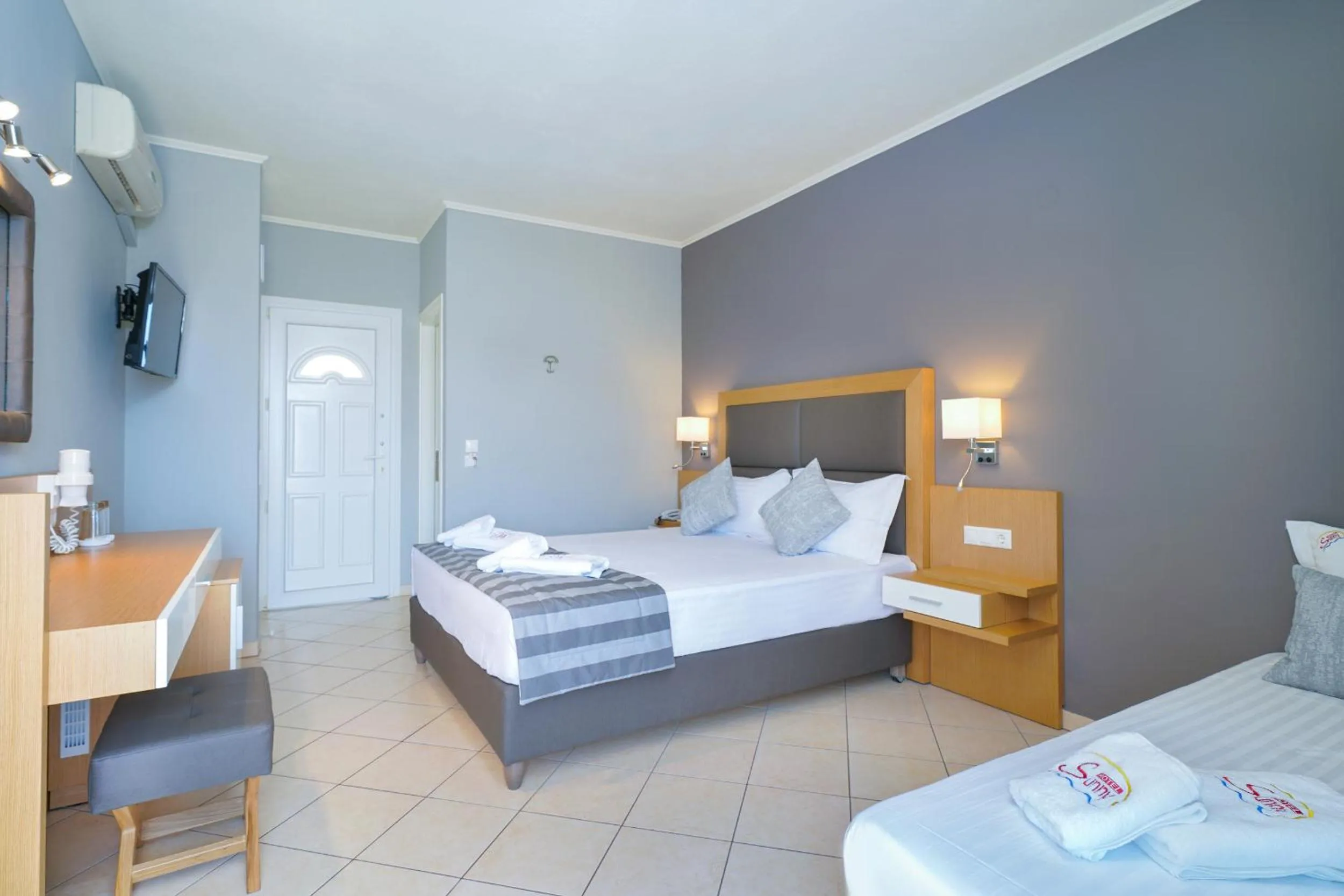 Bed in Sunny Hotel Thassos
