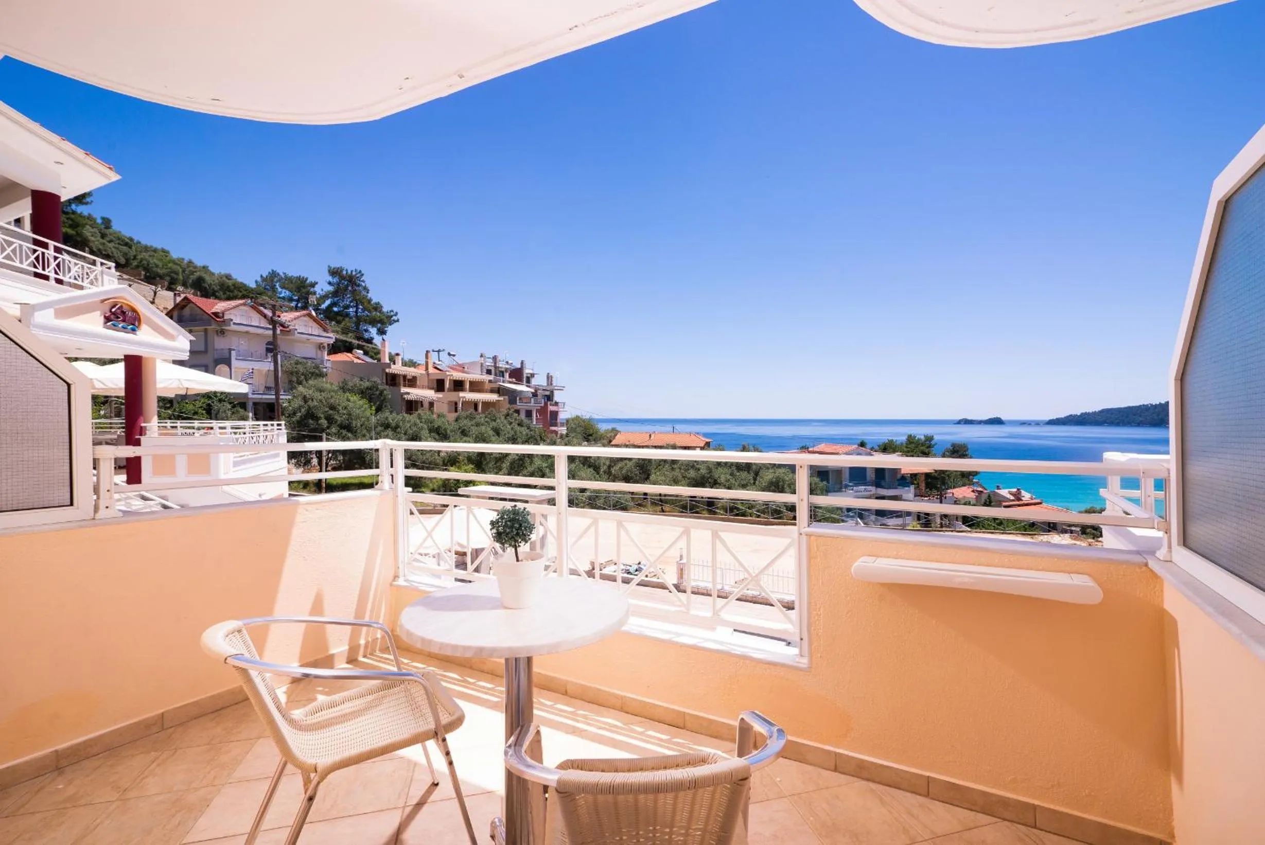 Balcony/Terrace in Sunny Hotel Thassos