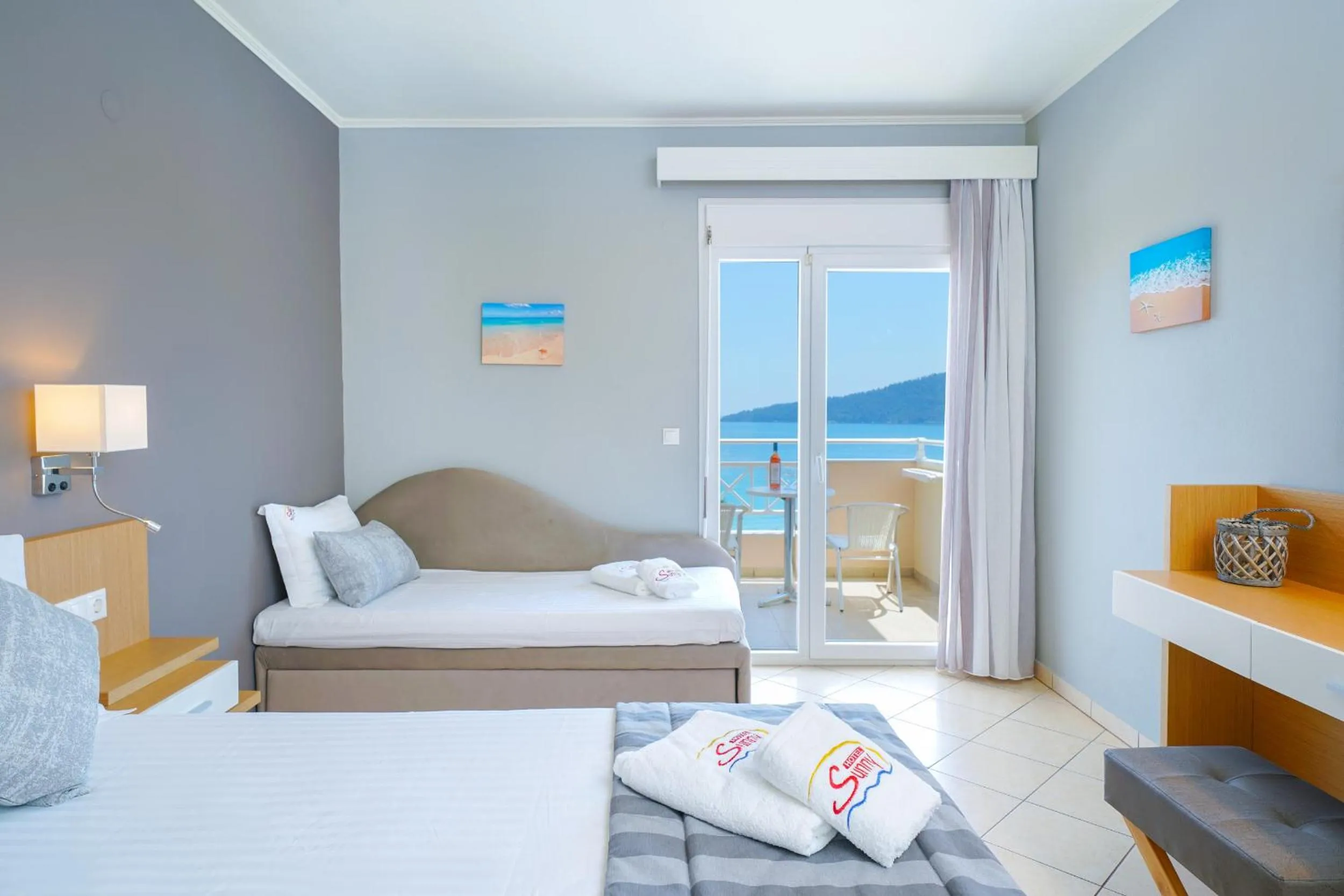 Photo of the whole room, Bed in Sunny Hotel Thassos