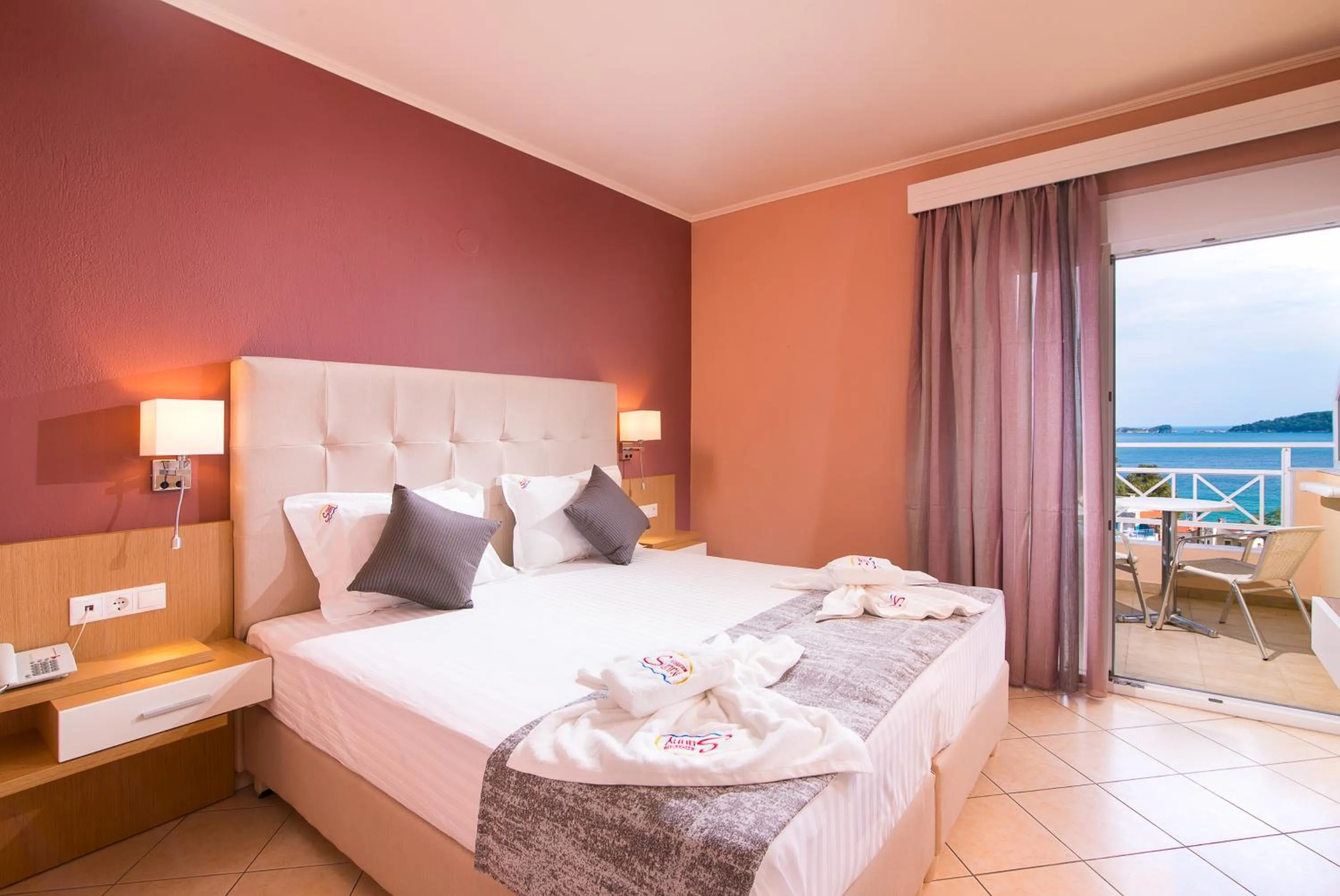 Bed in Sunny Hotel Thassos