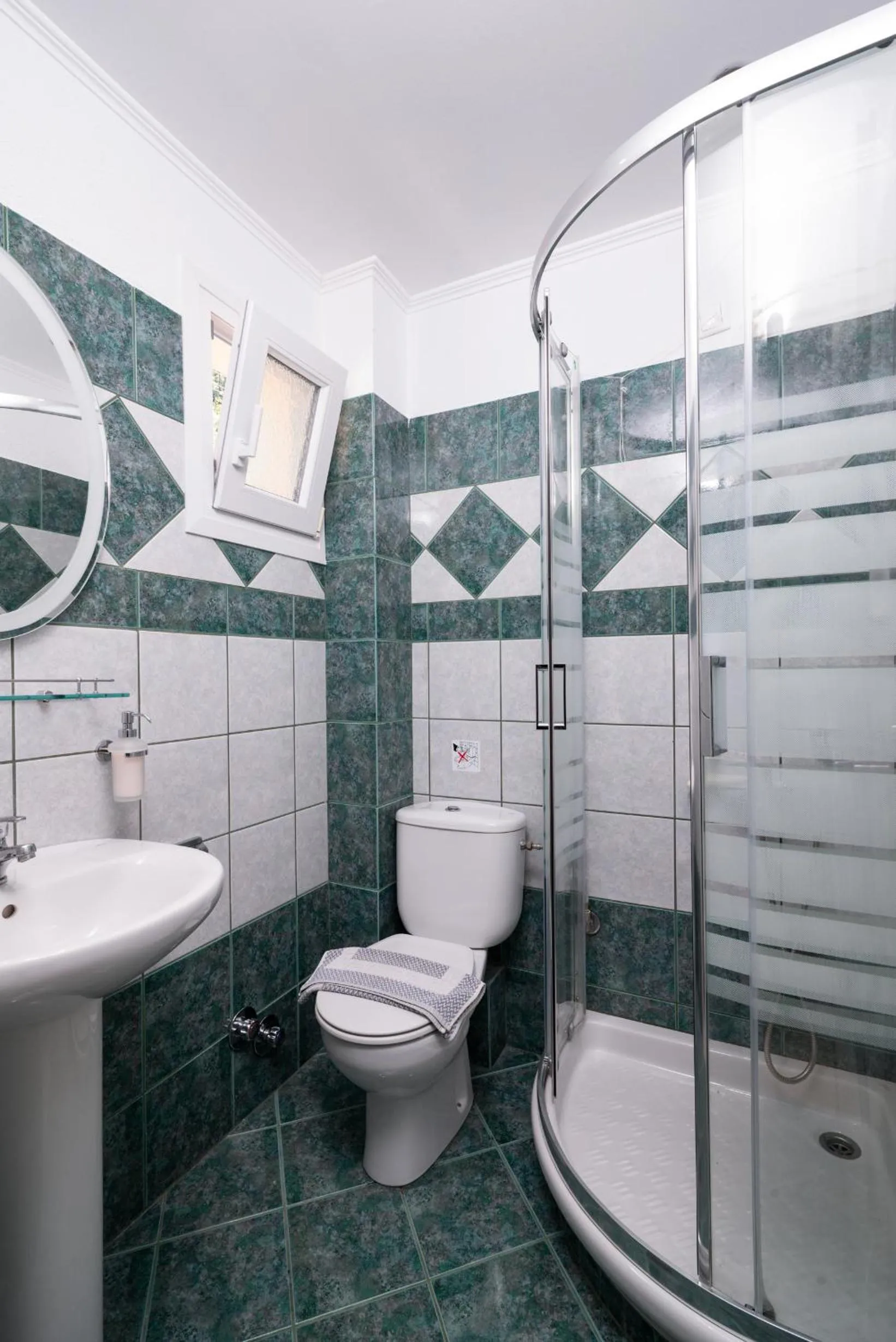 Bathroom in Sunny Hotel Thassos