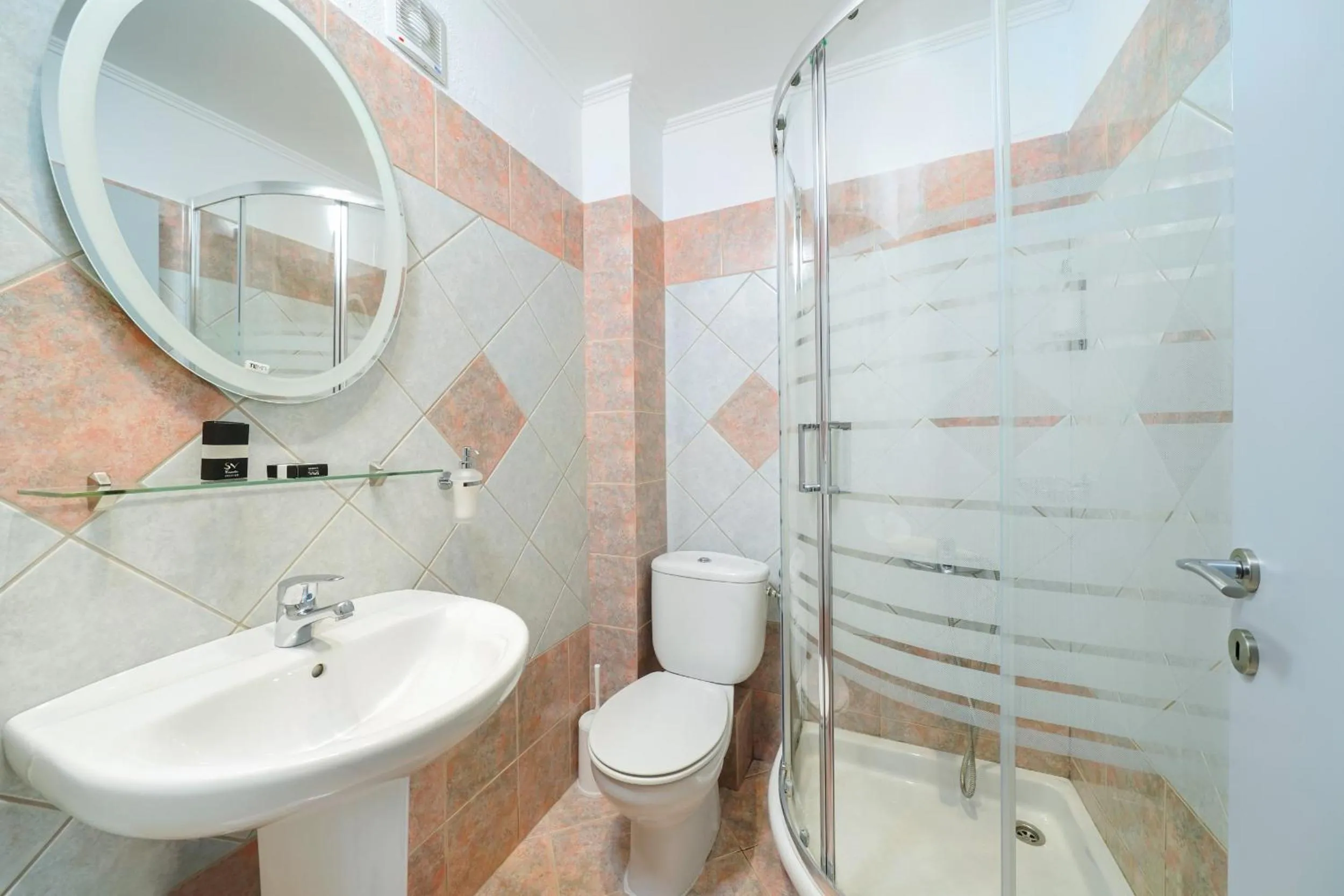 Bathroom in Sunny Hotel Thassos