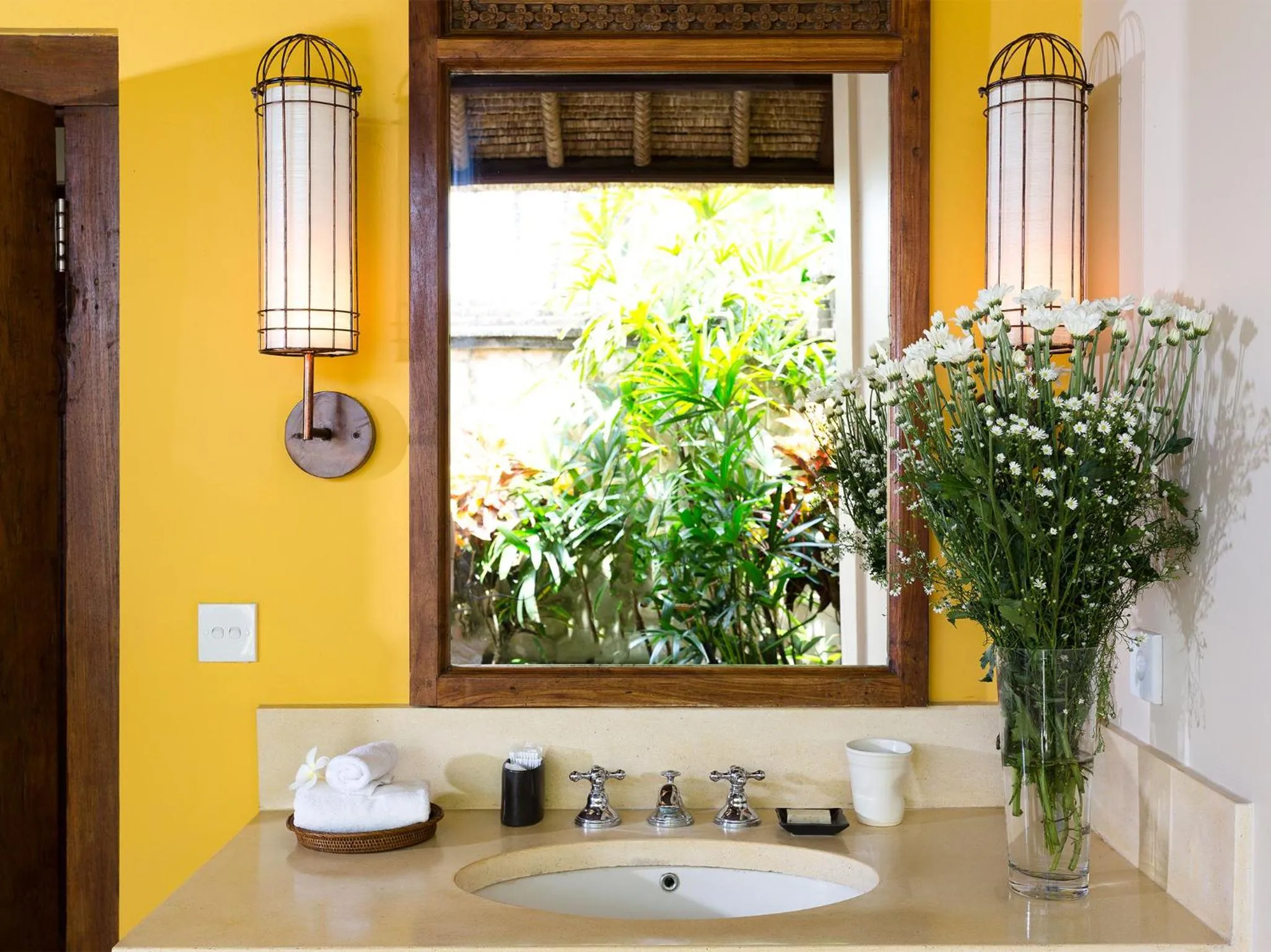 Bathroom in Villa Maridadi by Elite Havens