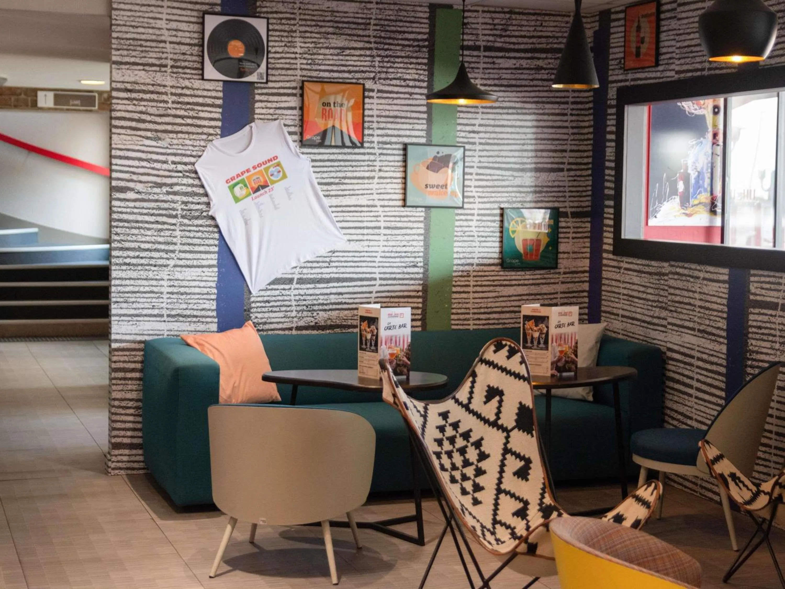 Lounge or bar in Hotel ibis Narbonne