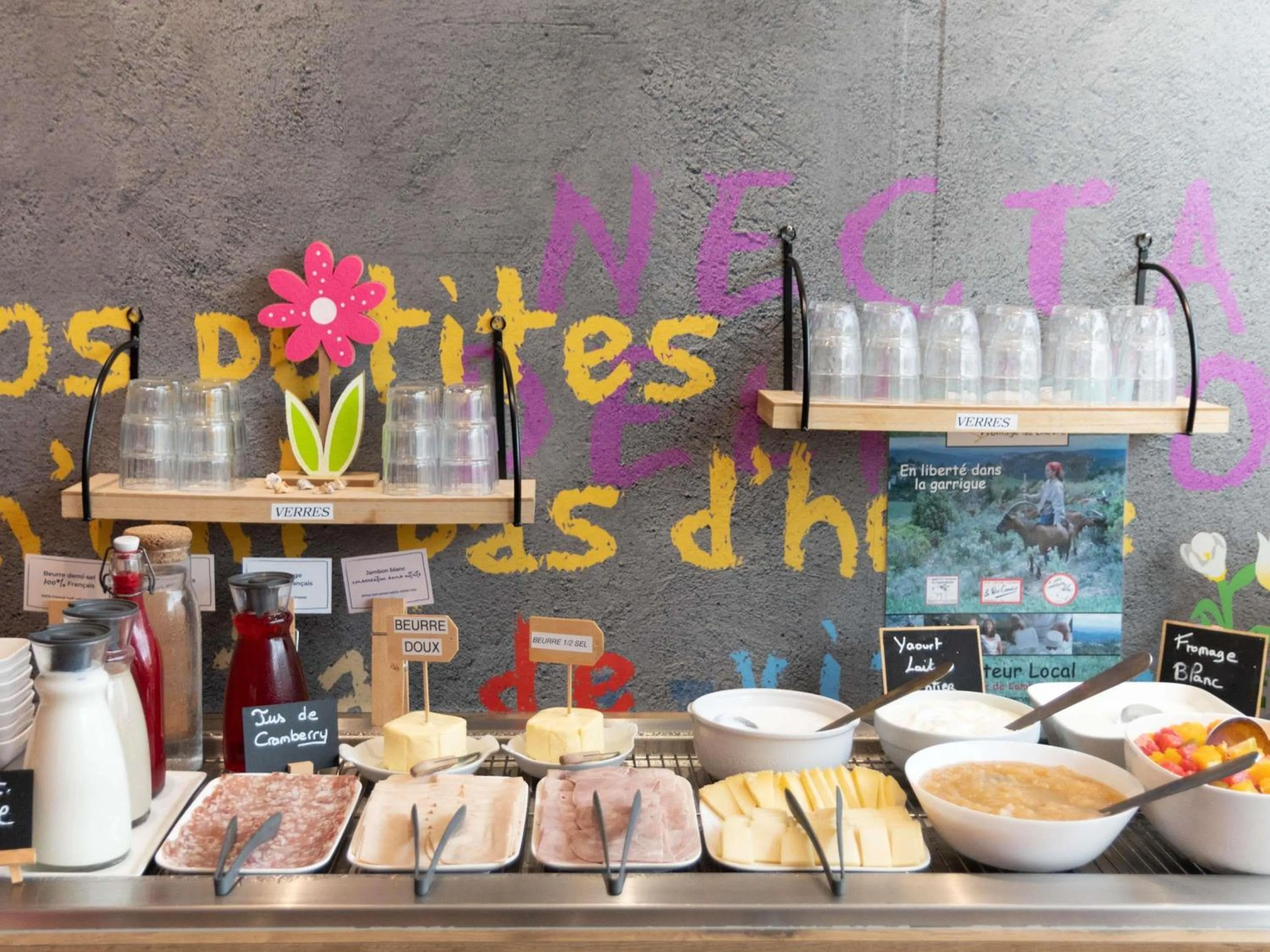 Breakfast in Hotel ibis Narbonne