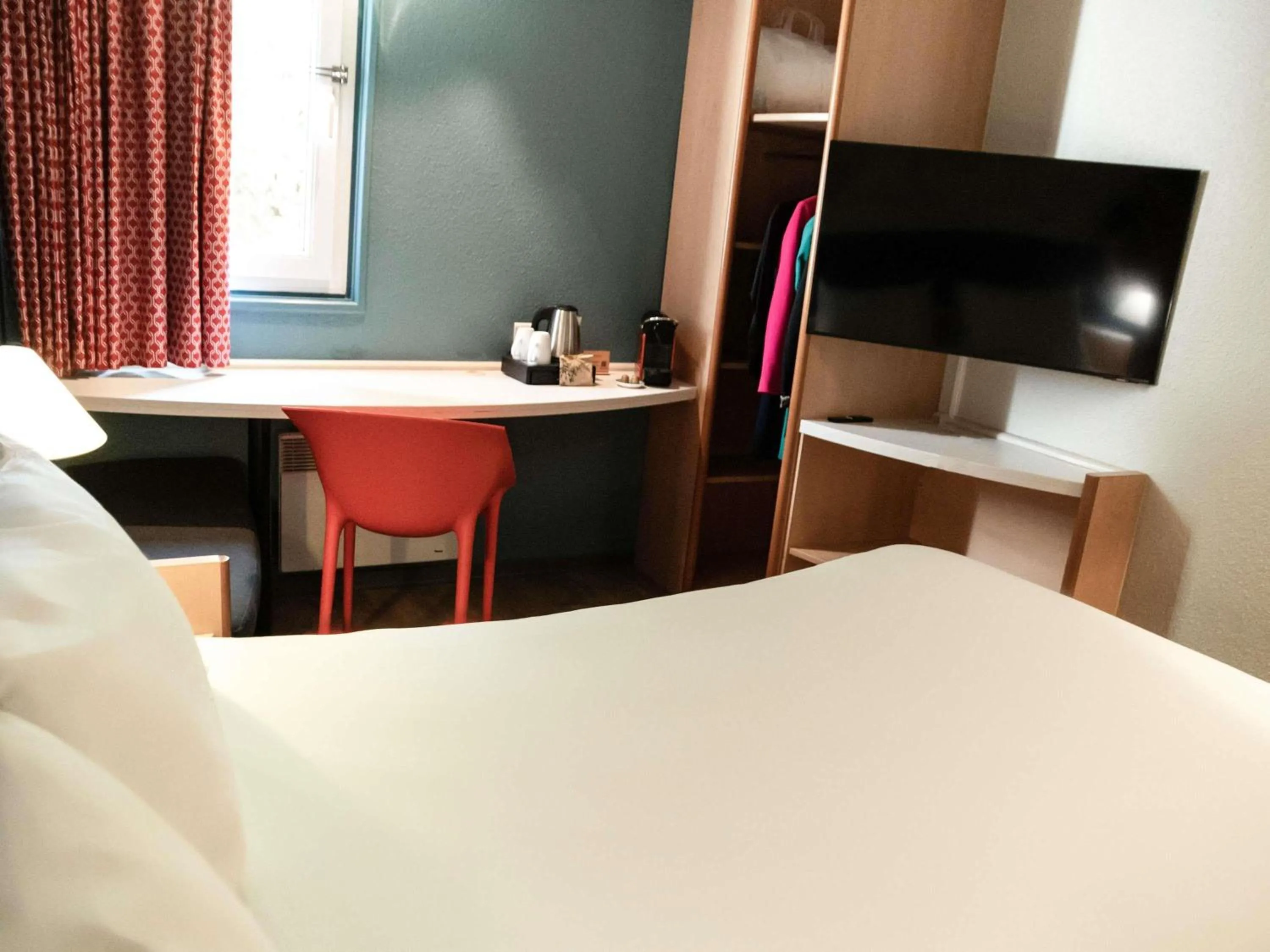 Bedroom, Bed in Hotel ibis Narbonne