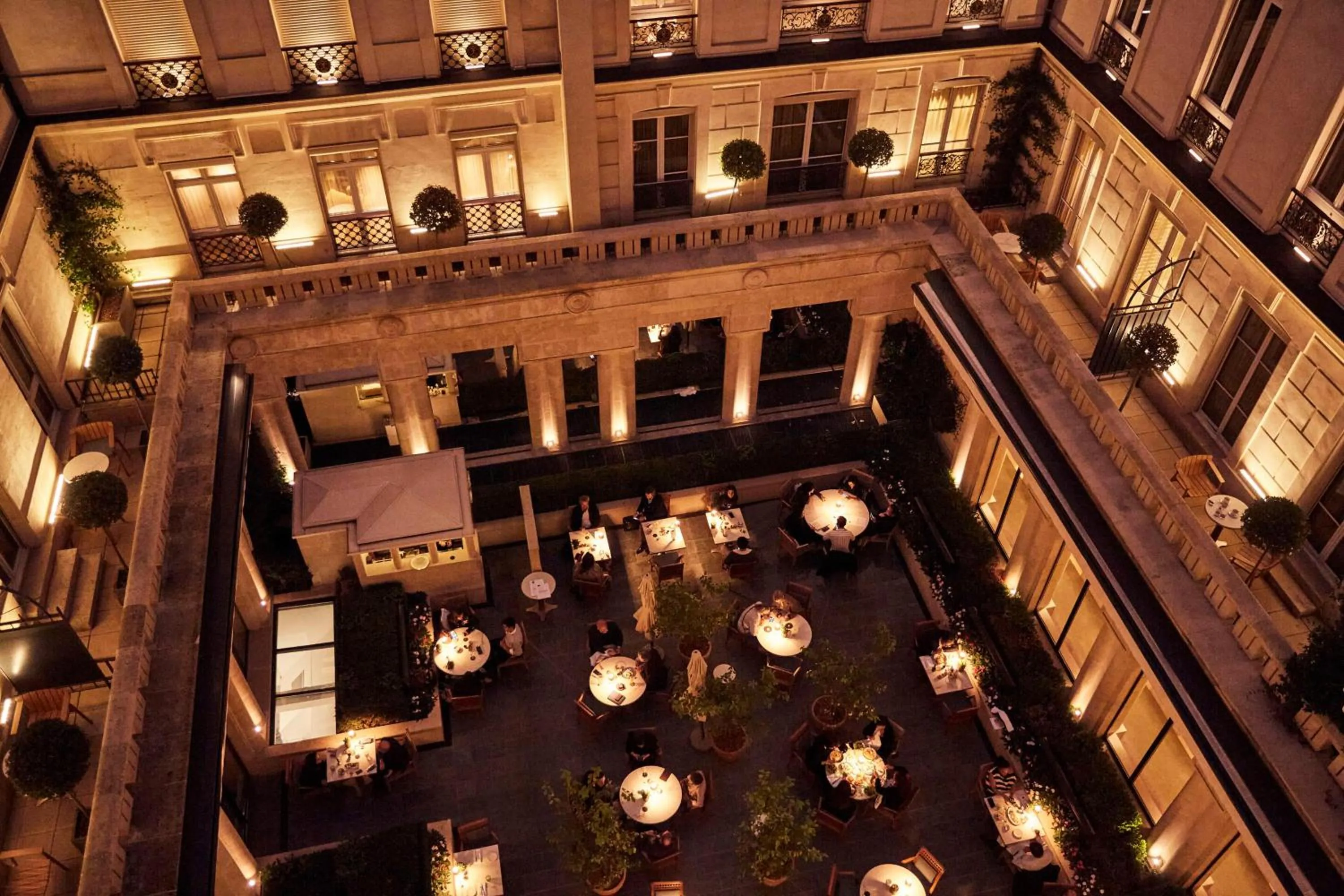 Restaurant/places to eat in Park Hyatt Paris - Vendôme