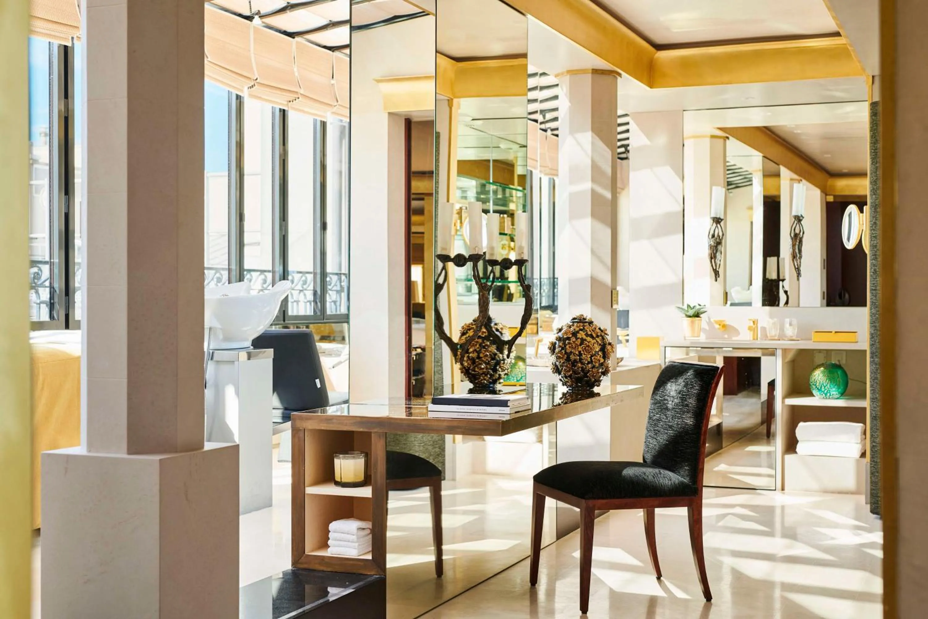 Bathroom in Park Hyatt Paris - Vendôme