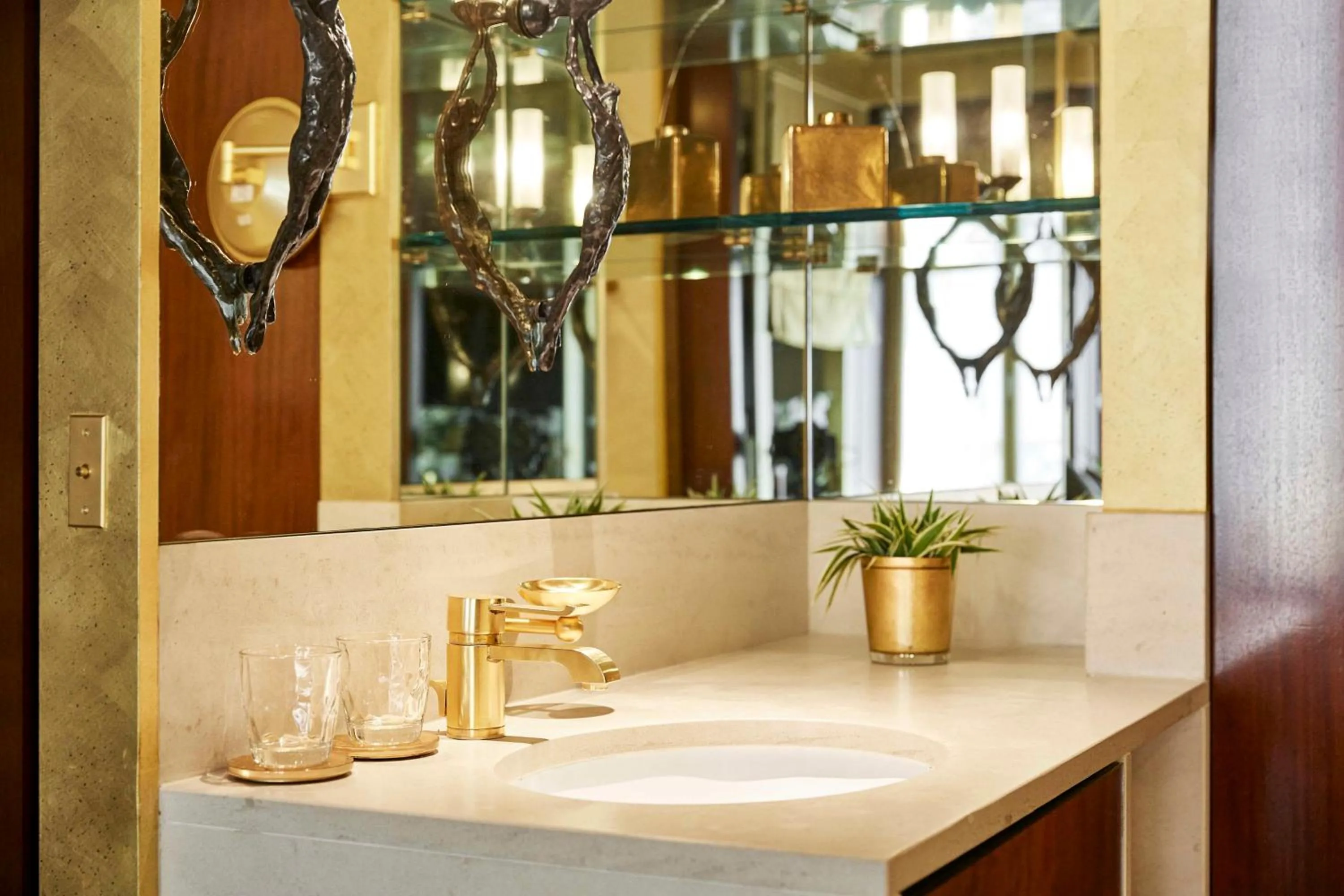 Bathroom in Park Hyatt Paris - Vendôme