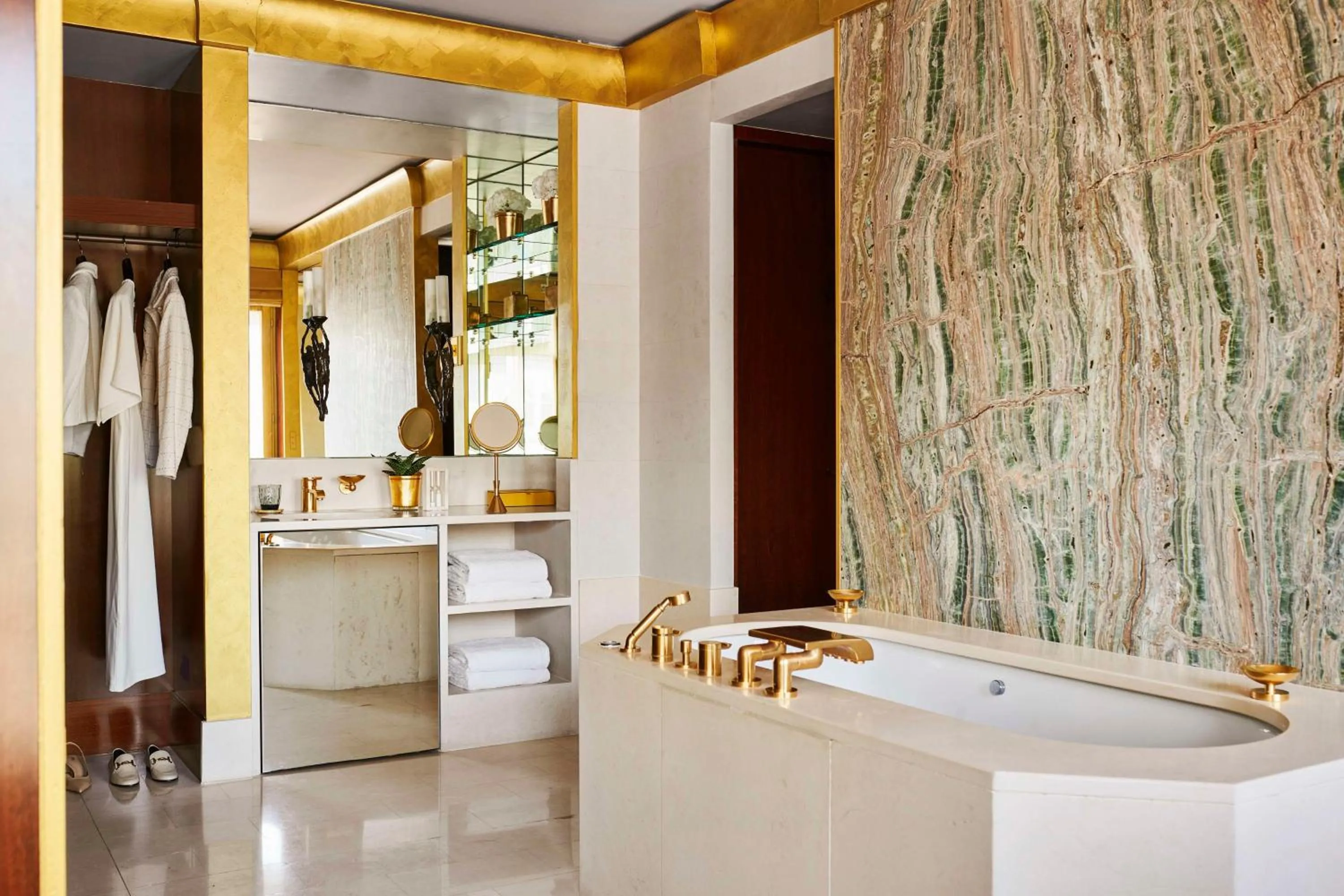 Bathroom in Park Hyatt Paris - Vendôme