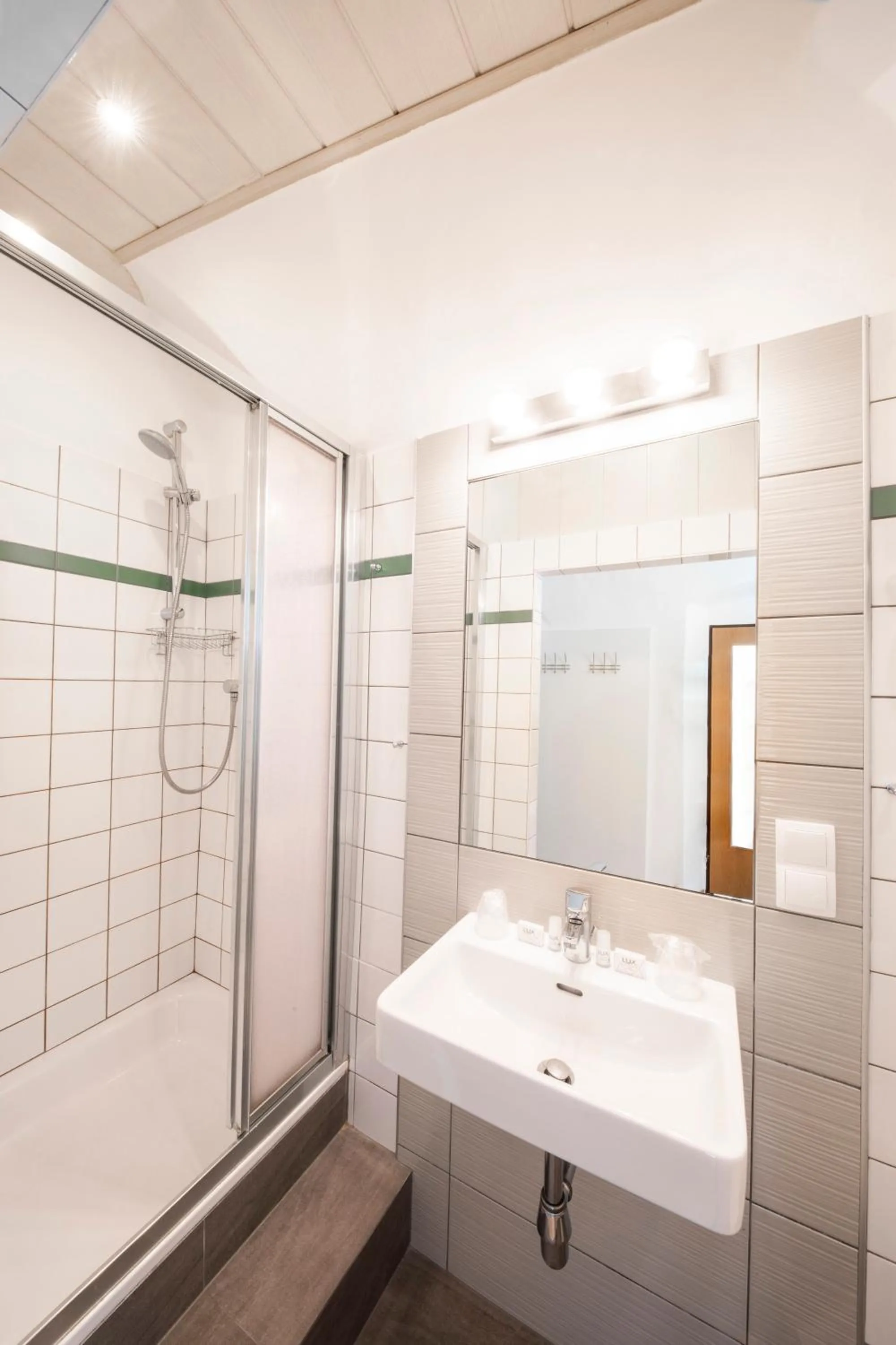 Bathroom in Madar Café Restaurant zum Fürsten