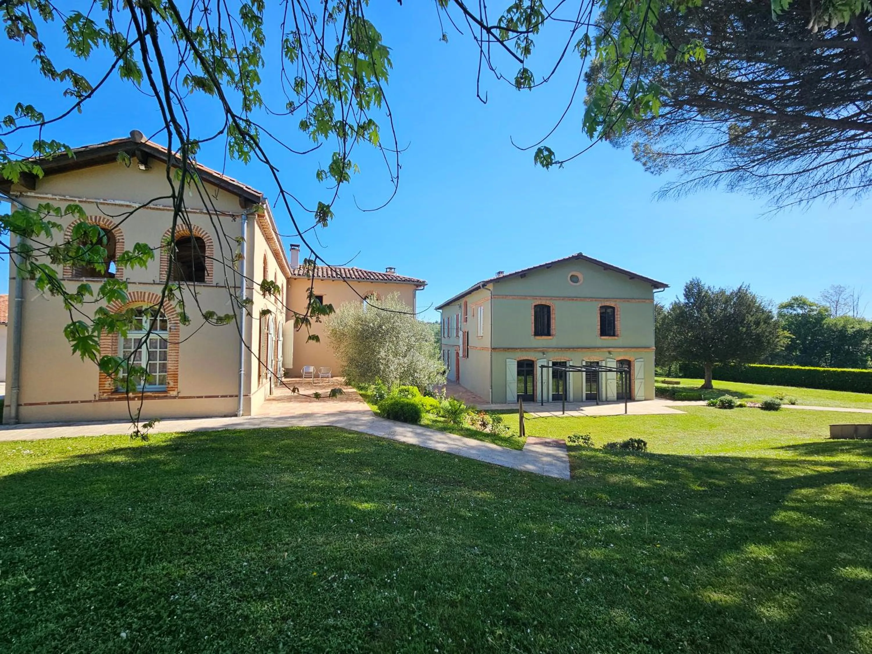 Property building in Domaine de Belcayre