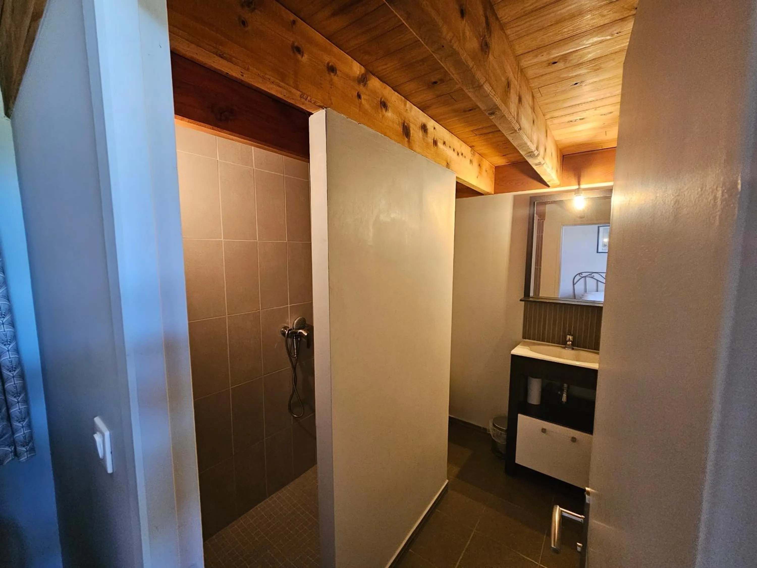 Shower in Domaine de Belcayre