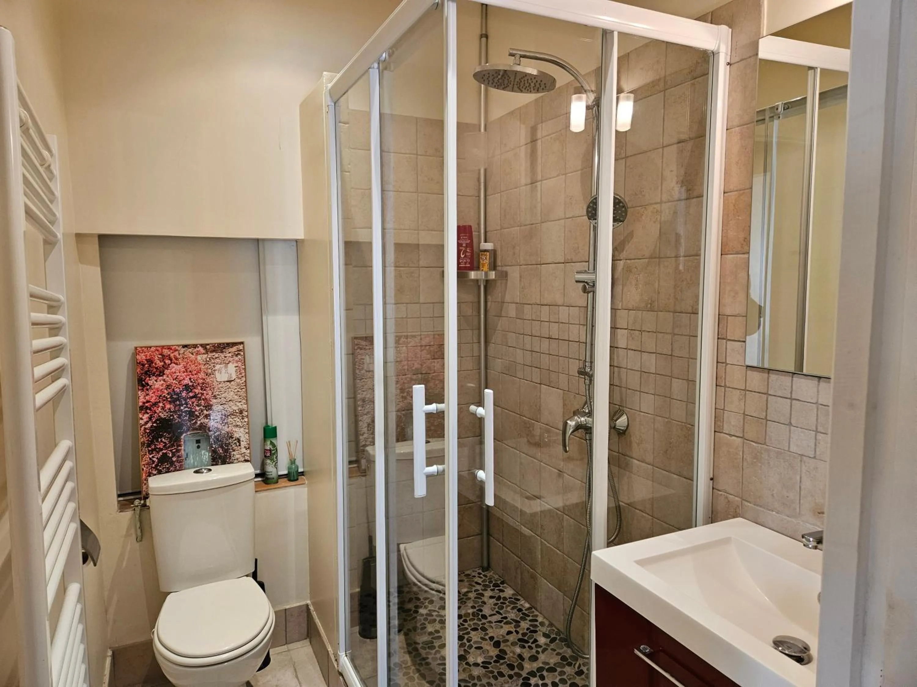 Shower in Domaine de Belcayre
