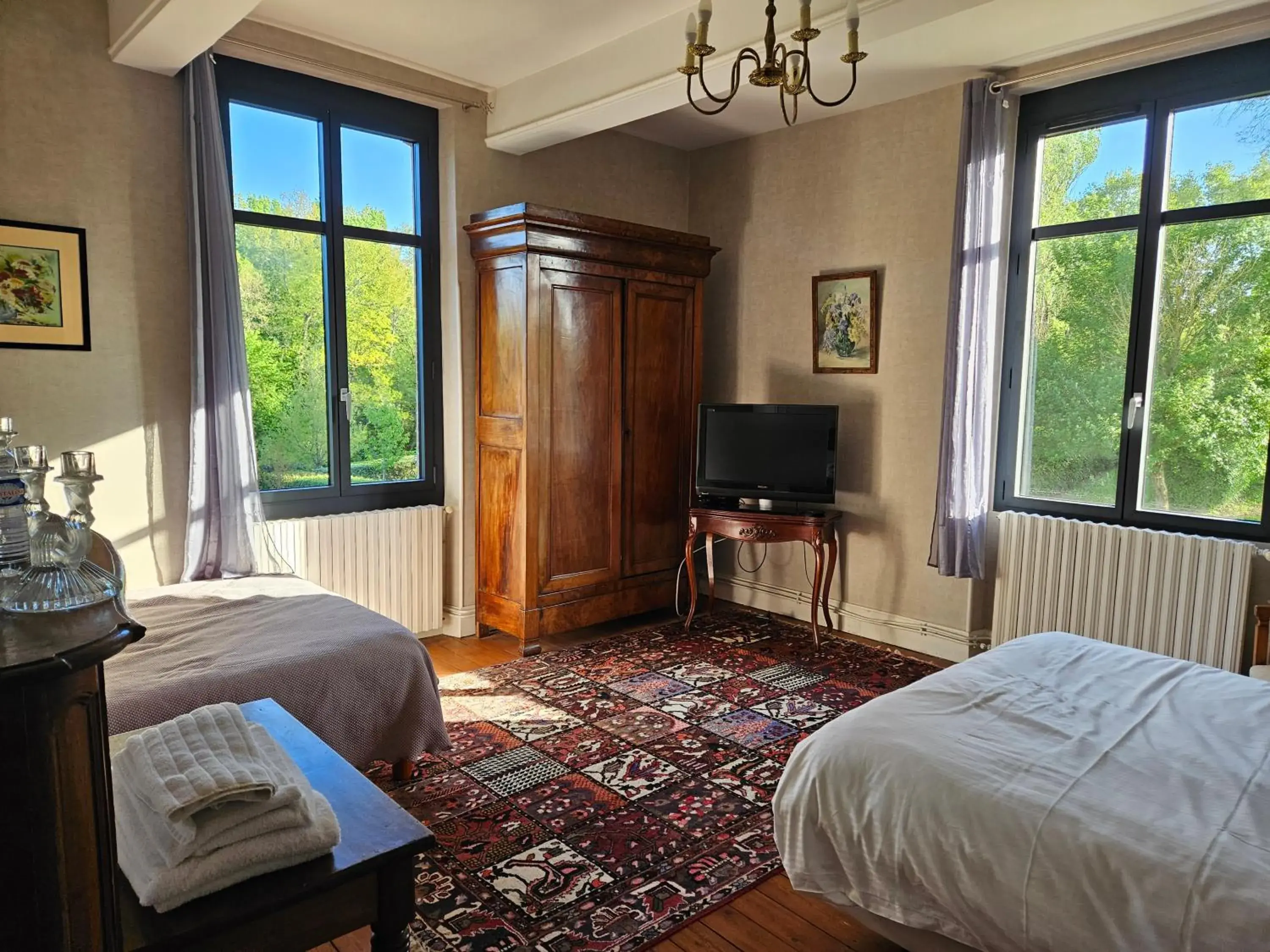 Suite in Domaine de Belcayre Suite in Domaine de Belcayre