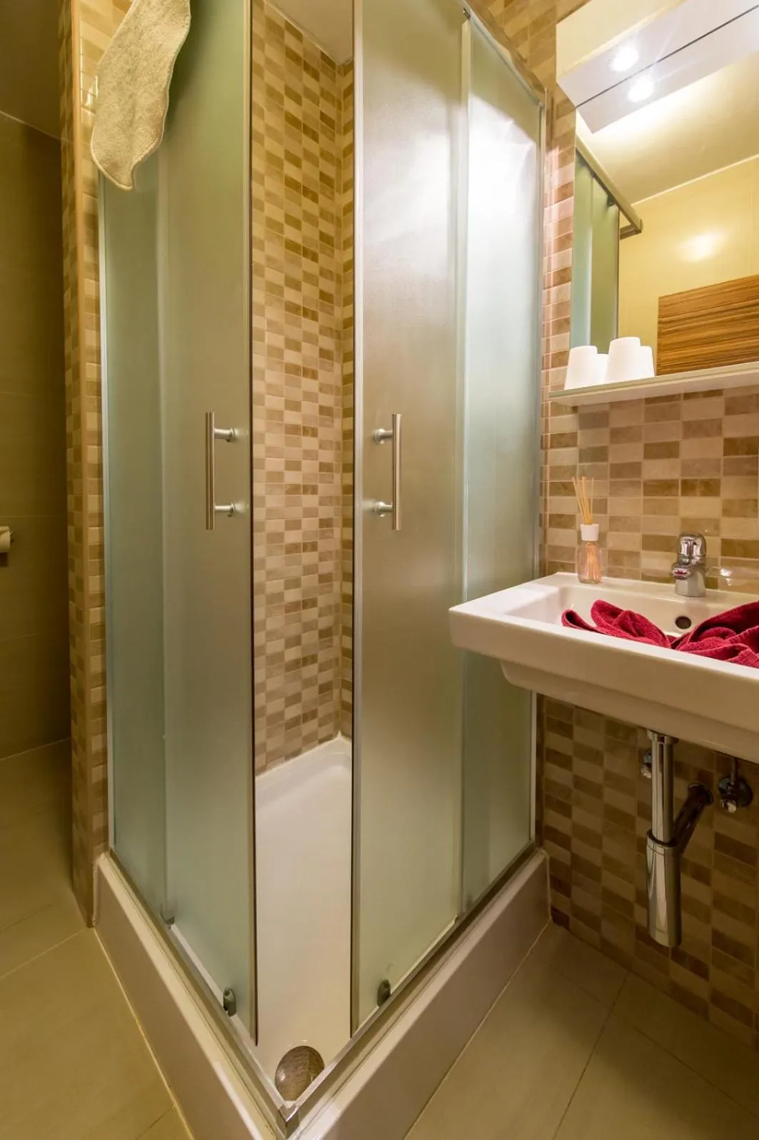 Shower in Budapest Center Residence