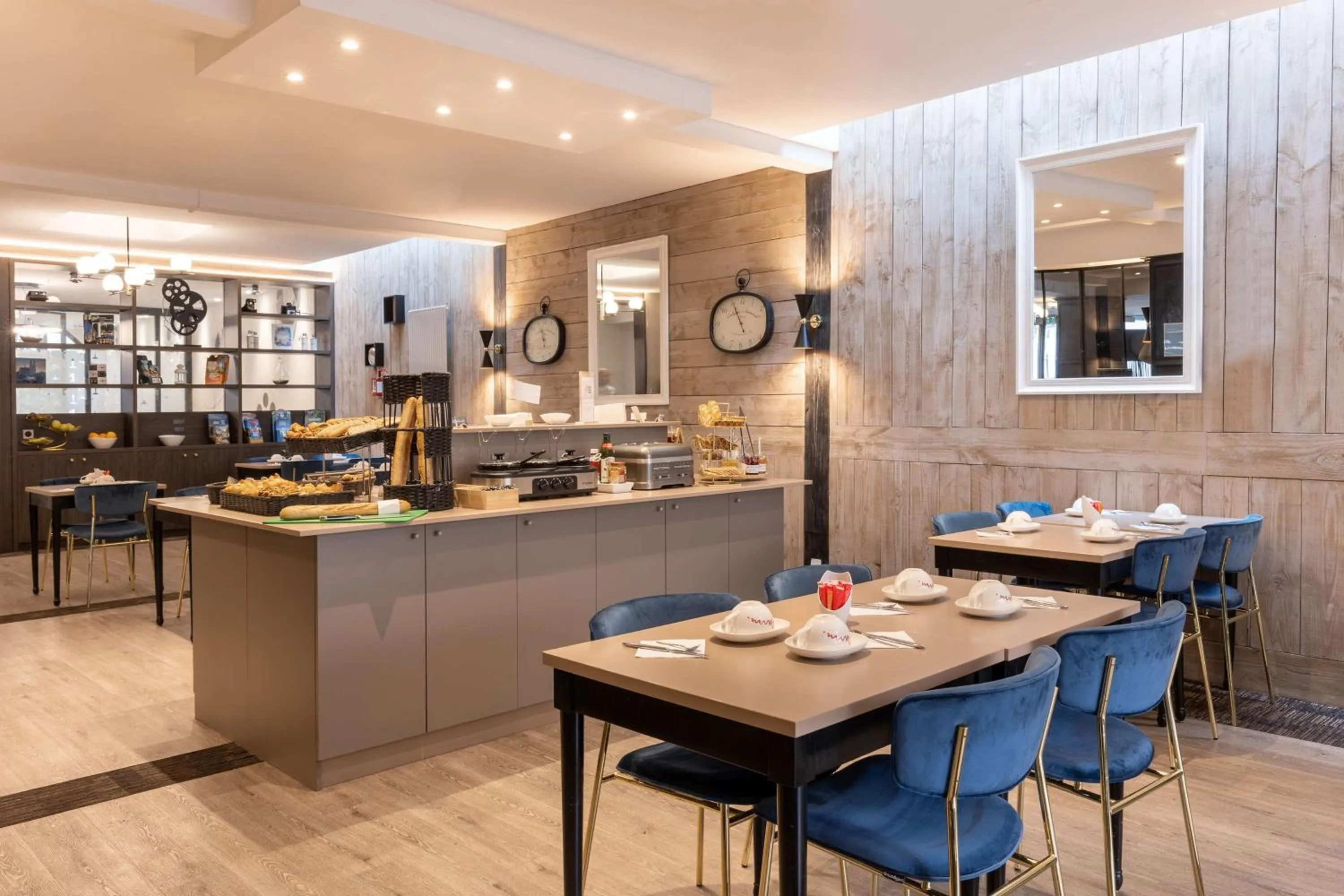 Restaurant/places to eat in Best Western Plus l'Artist Hotel