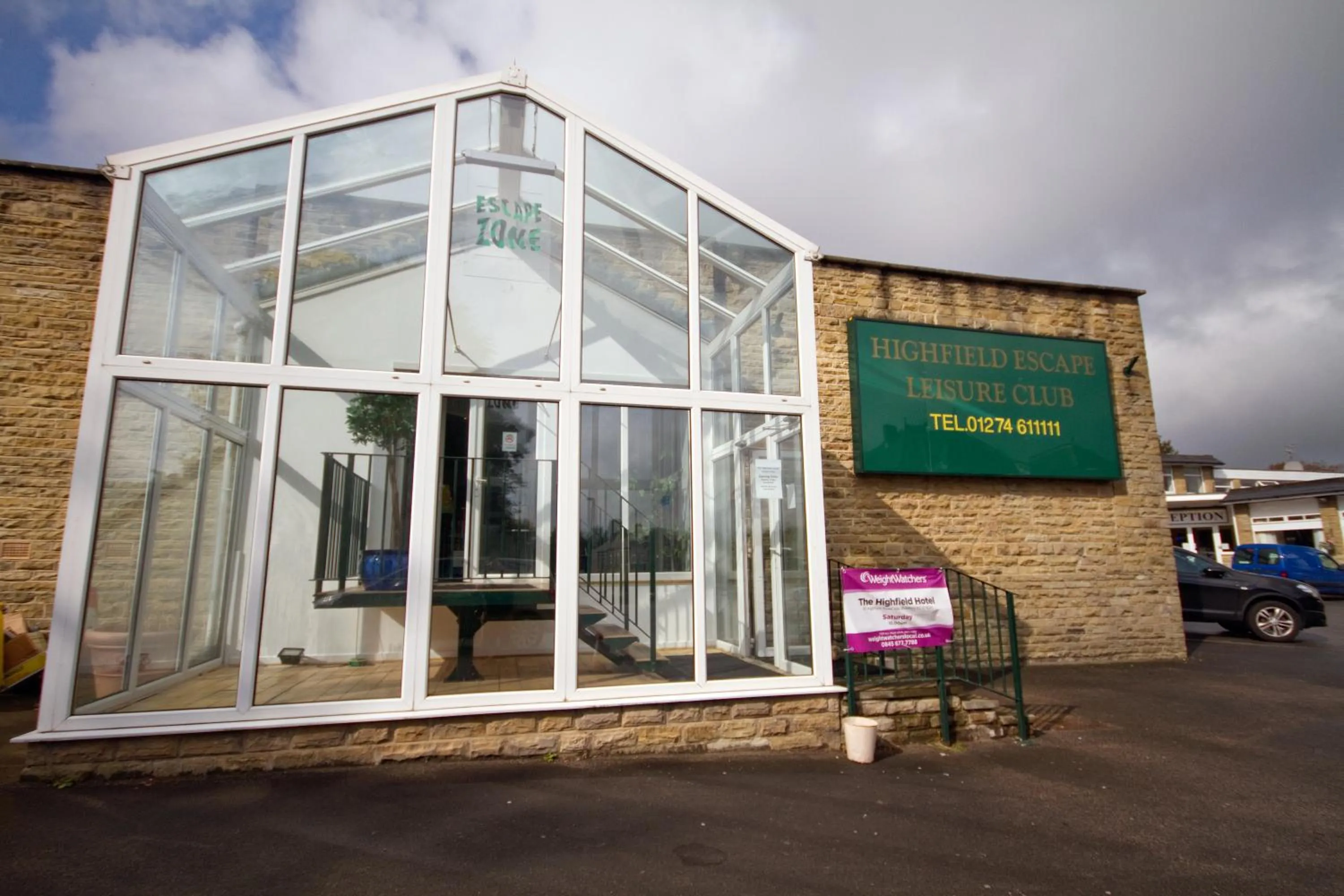 Swimming pool in The Highfield Hotel