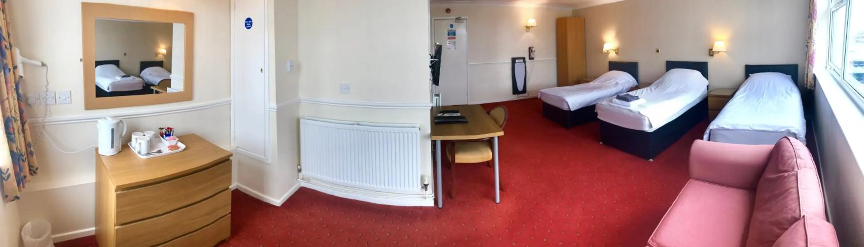 Bedroom, Bed in The Highfield Hotel