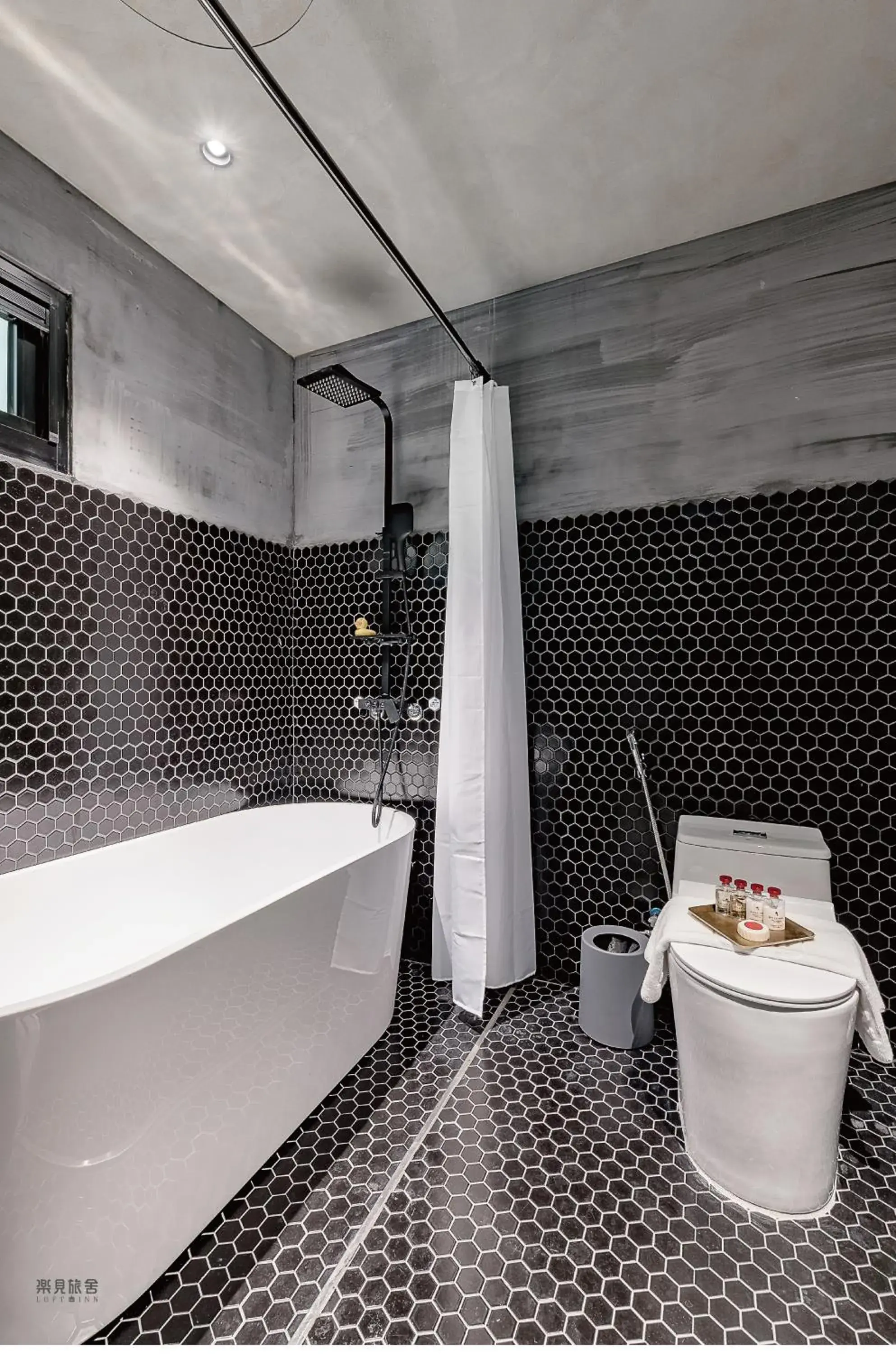 Bathroom in Loft Inn Bathroom in Loft Inn