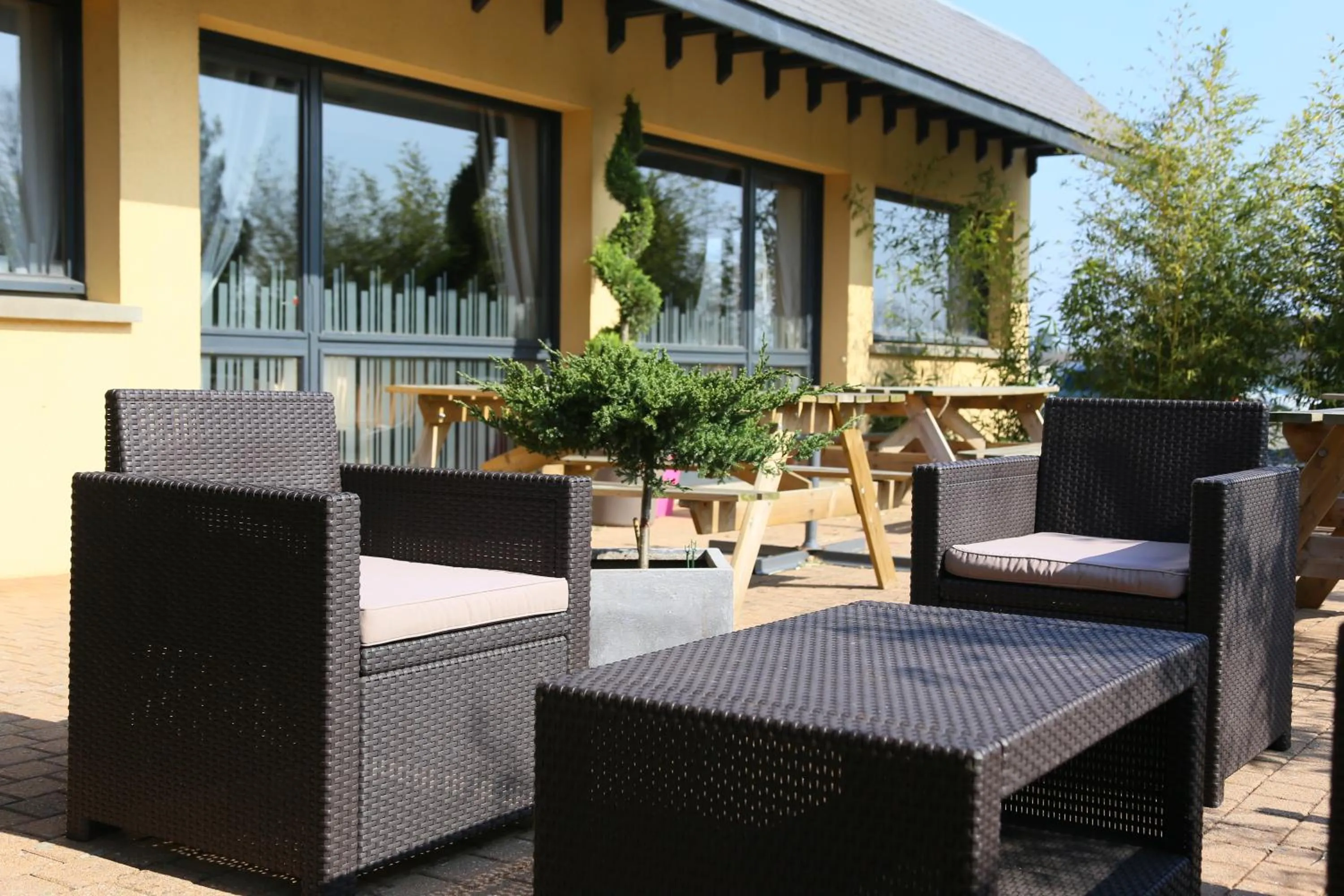 Patio in Atoll Hotel Logis Angers, Beaucouzé