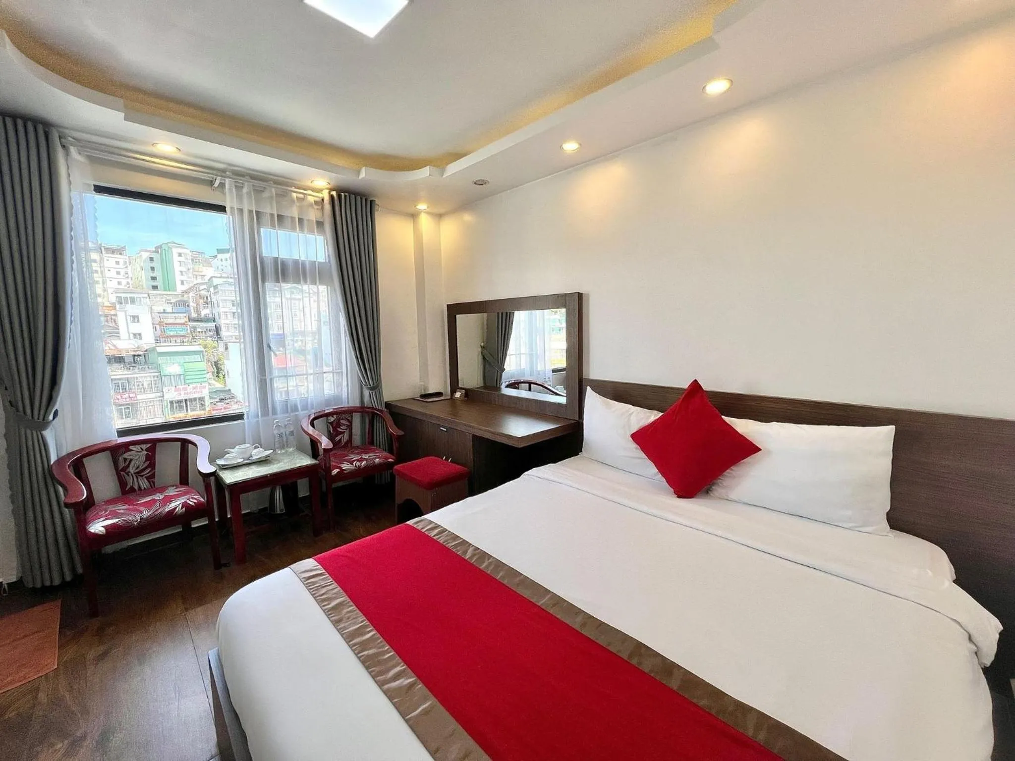 Photo of the whole room, Bed in Le Tuan Minh Hotel