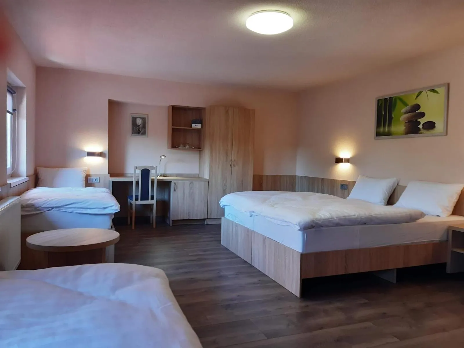 Bed in Katalin Motel & Étterem