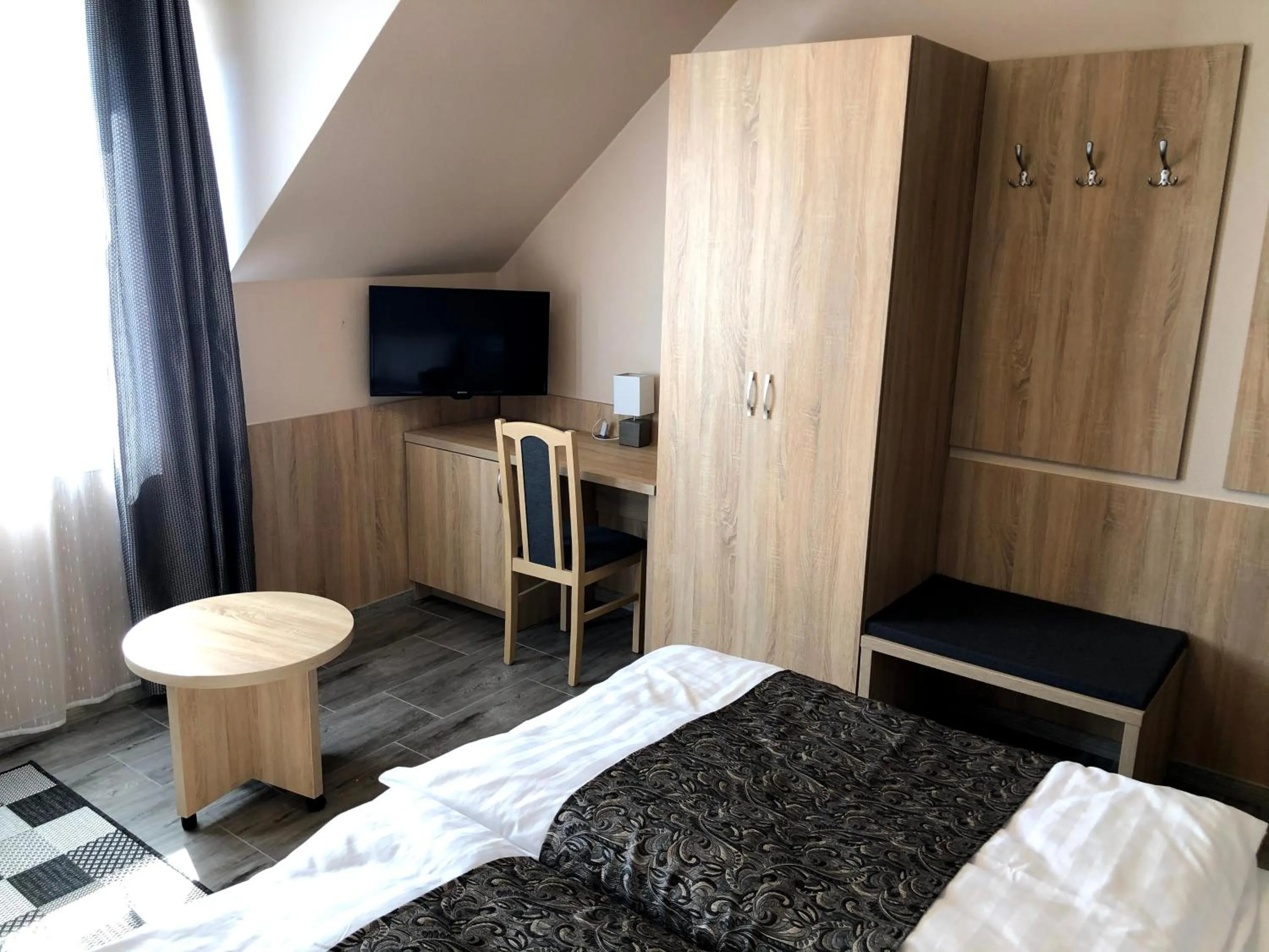 Bed in Katalin Motel & Étterem