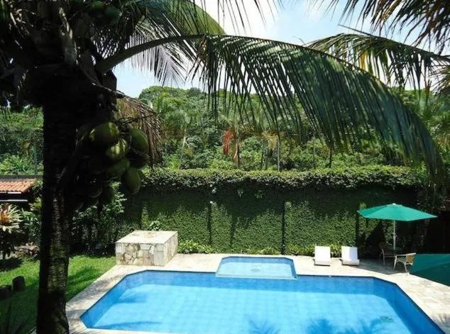 Swimming pool in Pousada Mari
