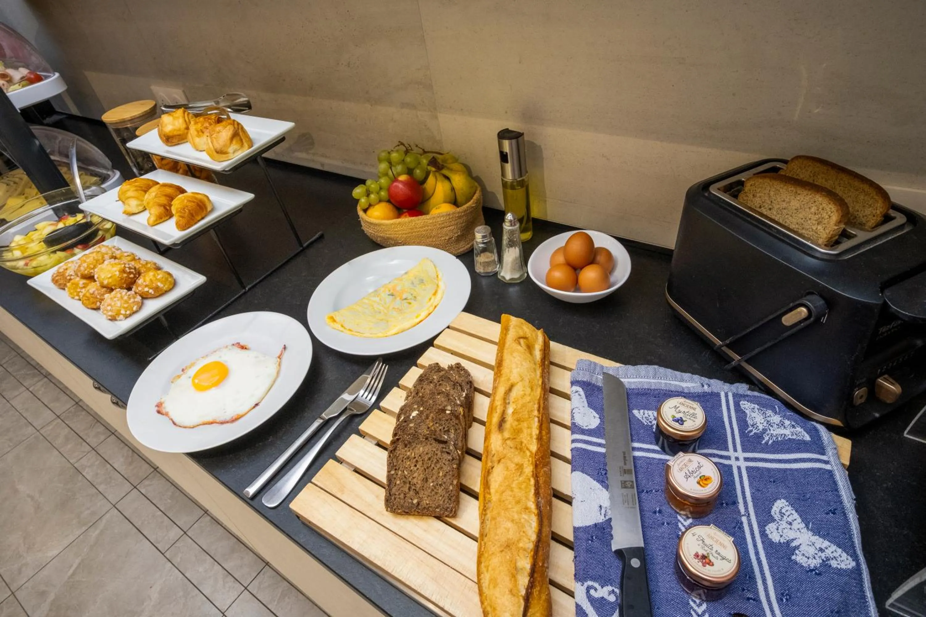 Breakfast in Hôtel Charing Cross