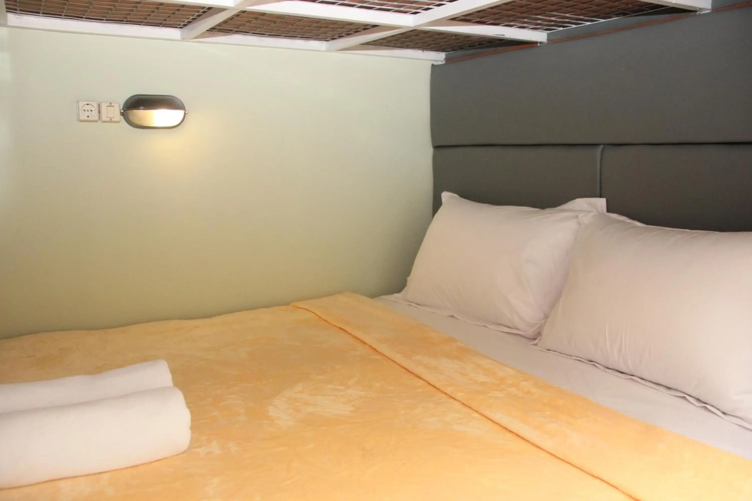 Bed in 4-Bed Mixed Dormitory Room in ALA Hostel Bed in 4-Bed Mixed Dormitory Room in ALA Hostel