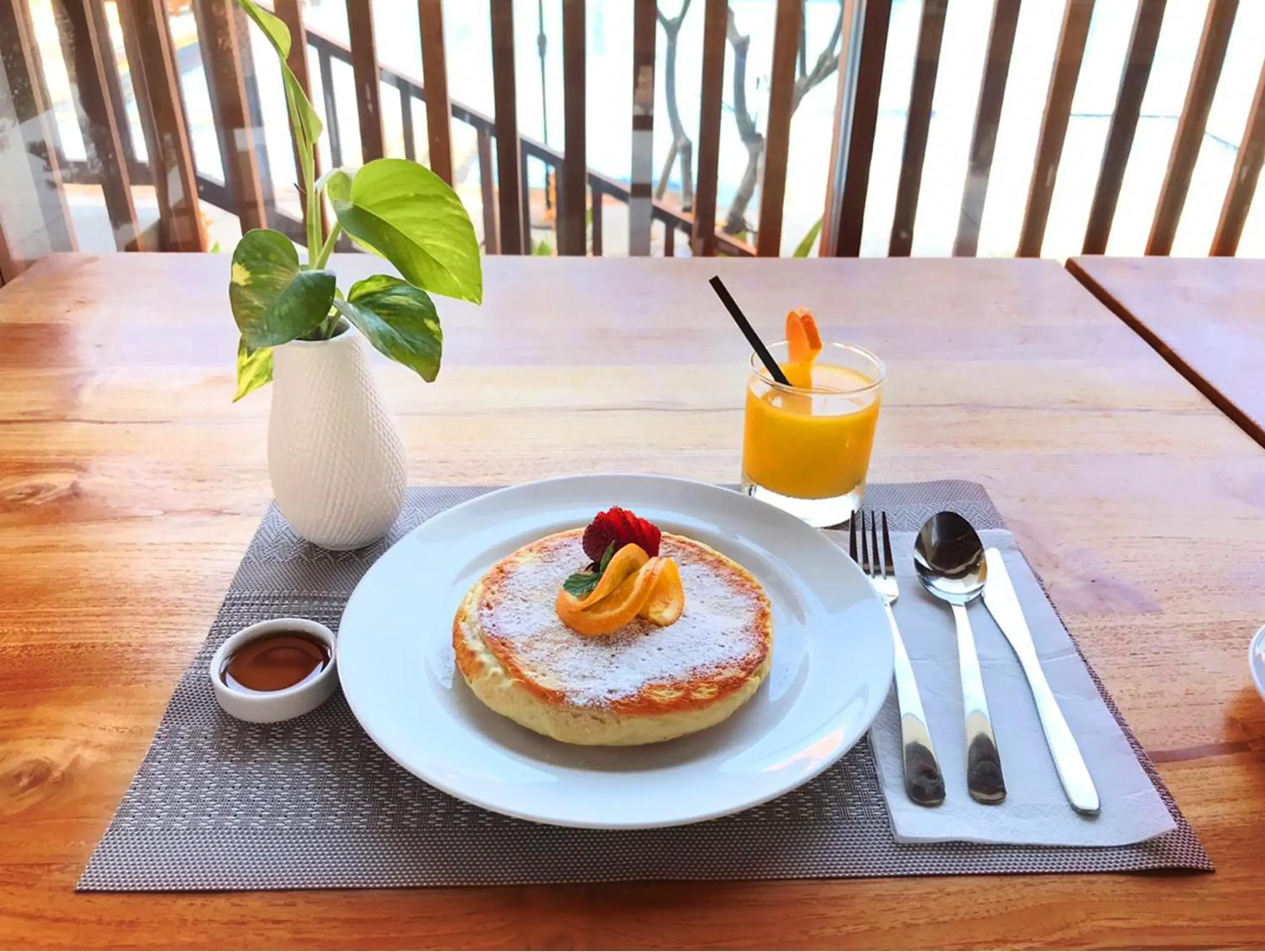 Food and drinks in The Salila Beach Resort Food and drinks in The Salila Beach Resort