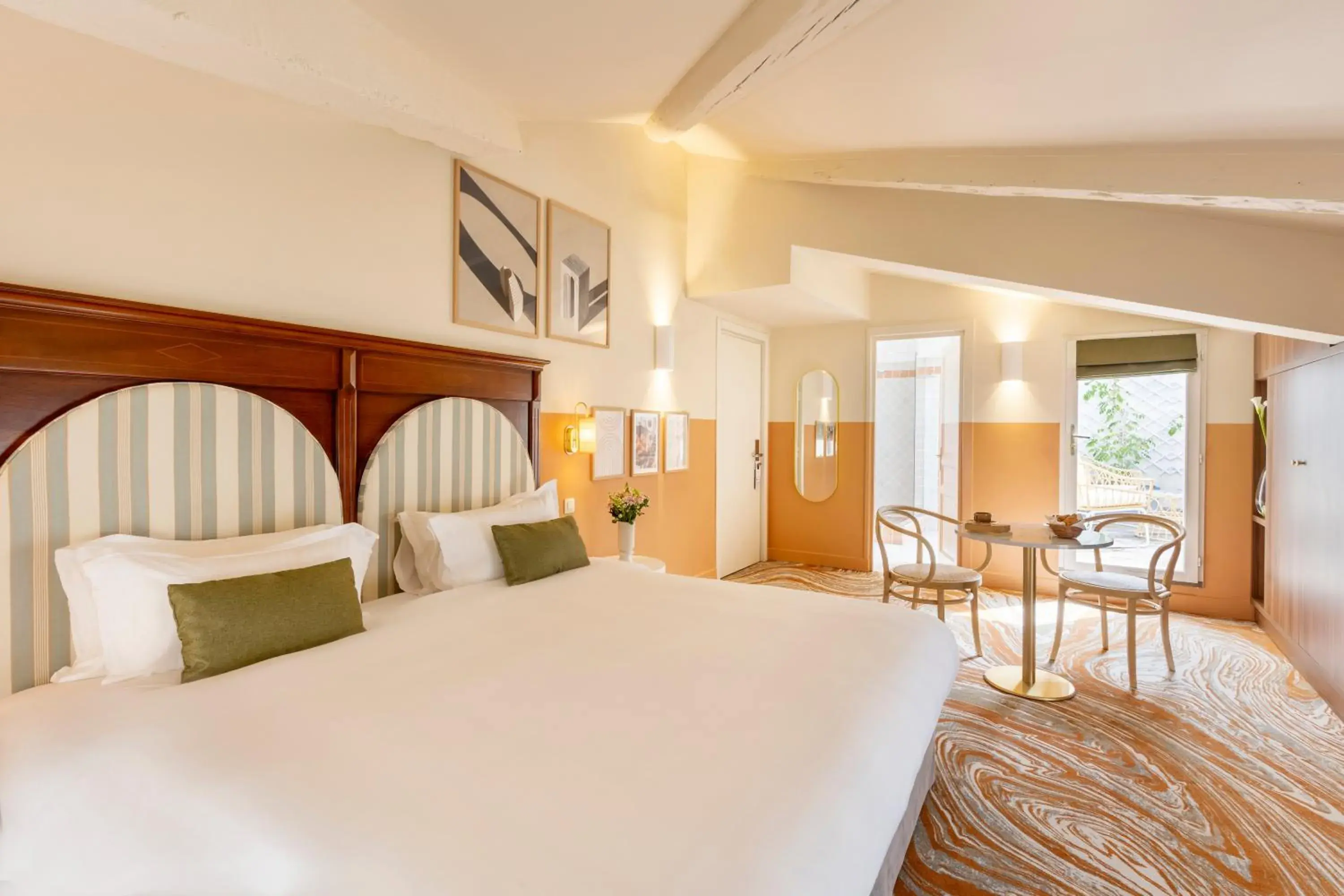 Junior King Suite in Grand Hotel d'Orange, BW Signature Collection Junior King Suite in Grand Hotel d'Orange, BW Signature Collection