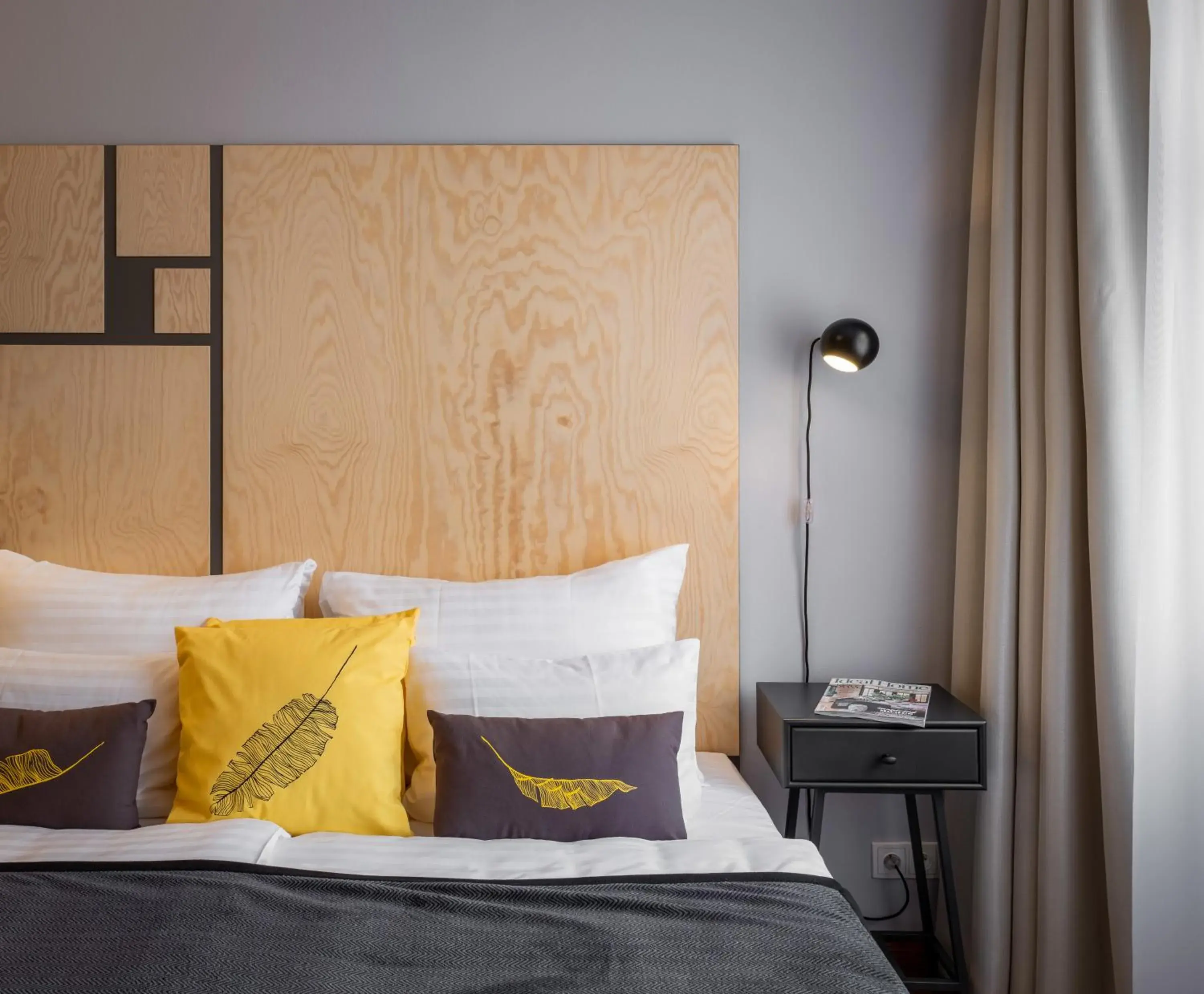 Bedroom, Bed in City Leaf Apartments Bedroom, Bed in City Leaf Apartments