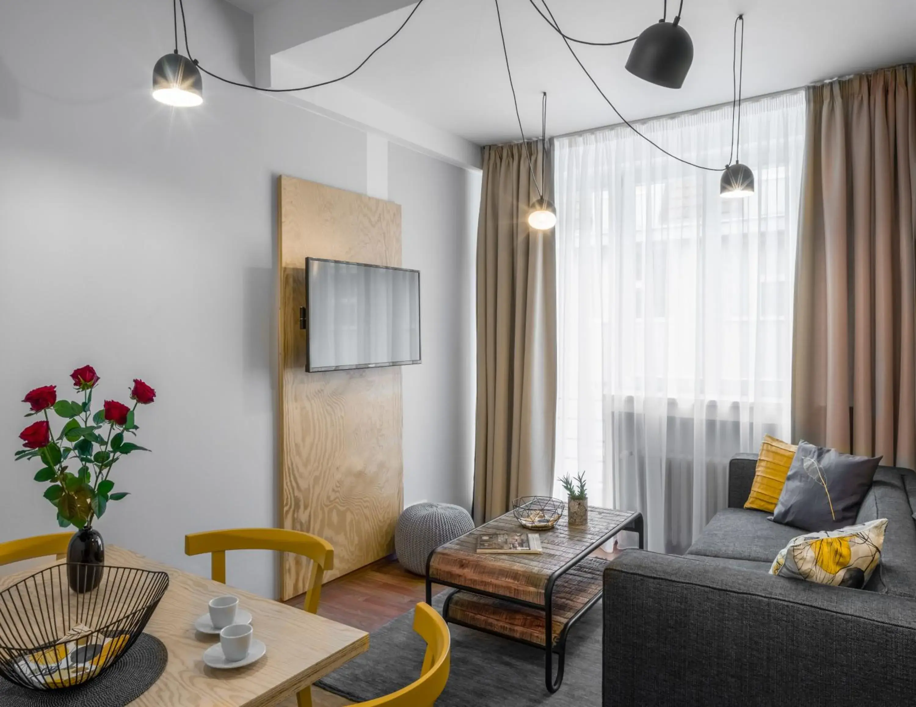 One-Bedroom Apartment in City Leaf Apartments One-Bedroom Apartment in City Leaf Apartments