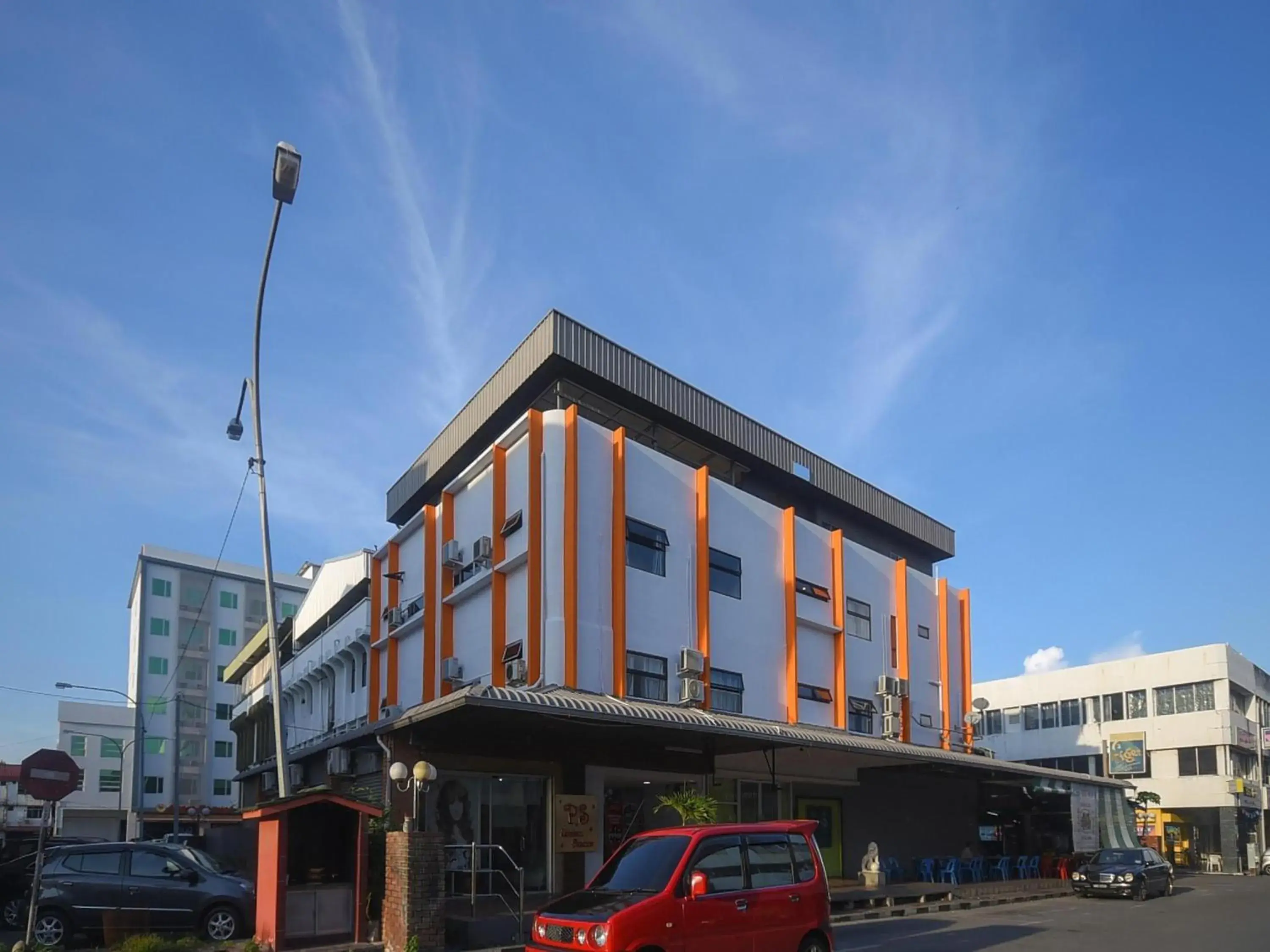 Property building in Hotel O agon Inn Property building in Hotel O agon Inn