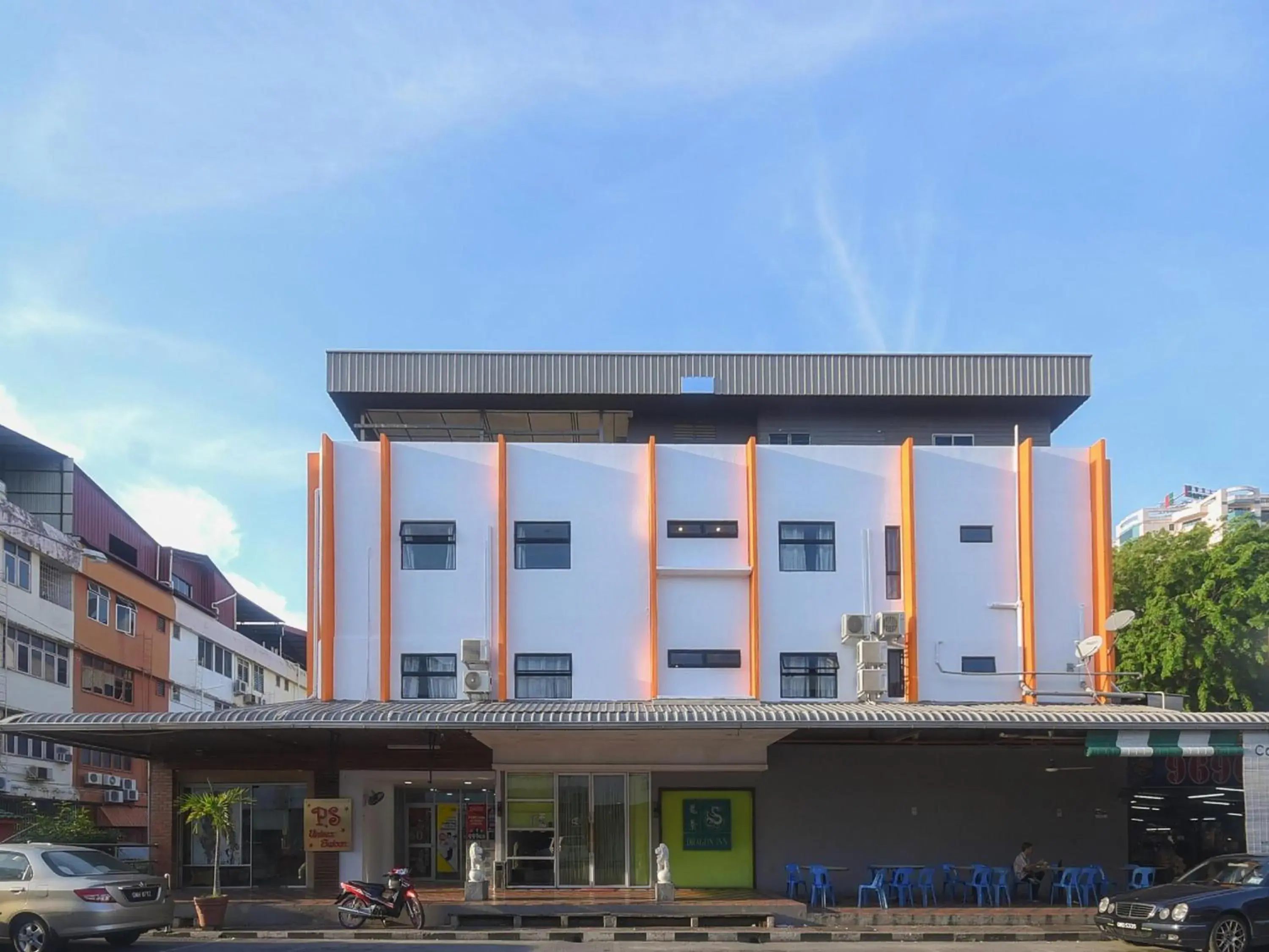 Property building in Hotel O agon Inn Property building in Hotel O agon Inn