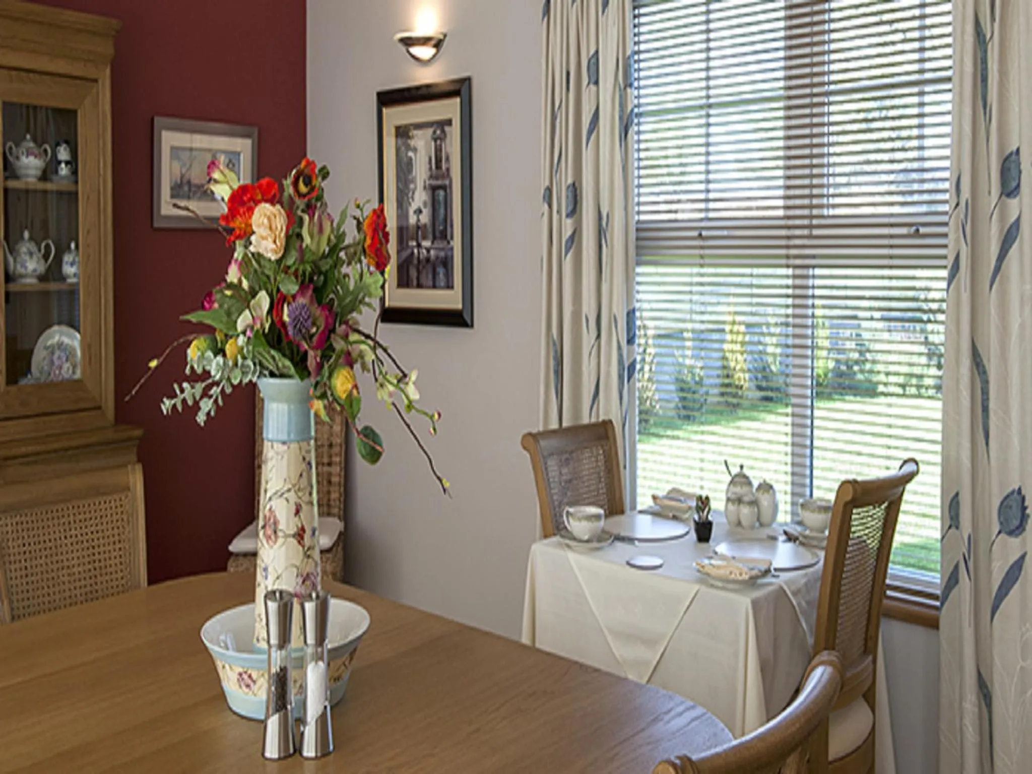 Restaurant/places to eat in Crowfield Country House