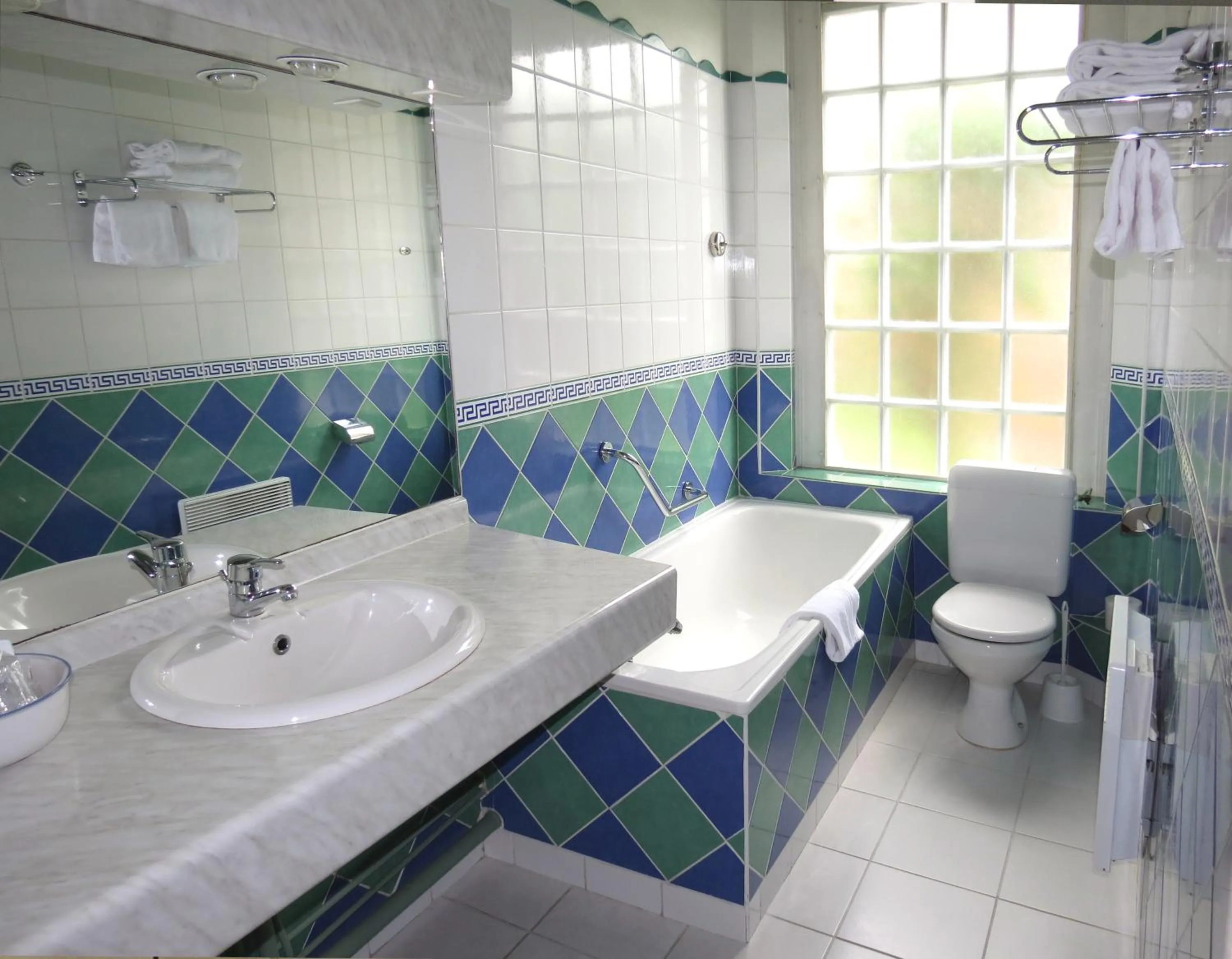 Bathroom in LOGIS - Belle Hôtel, Lille-Ouest