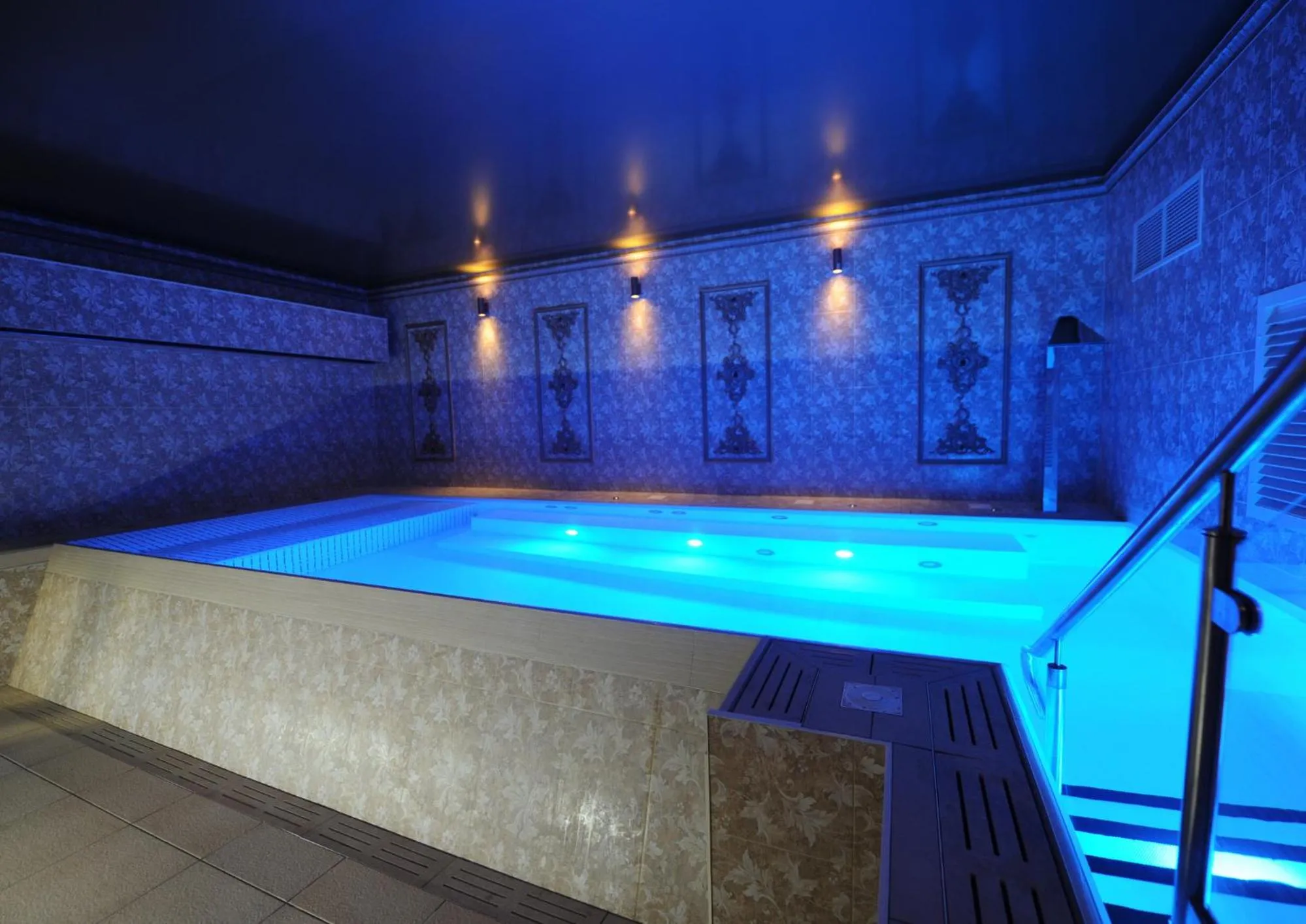 Swimming pool in Corick House Hotel & Spa