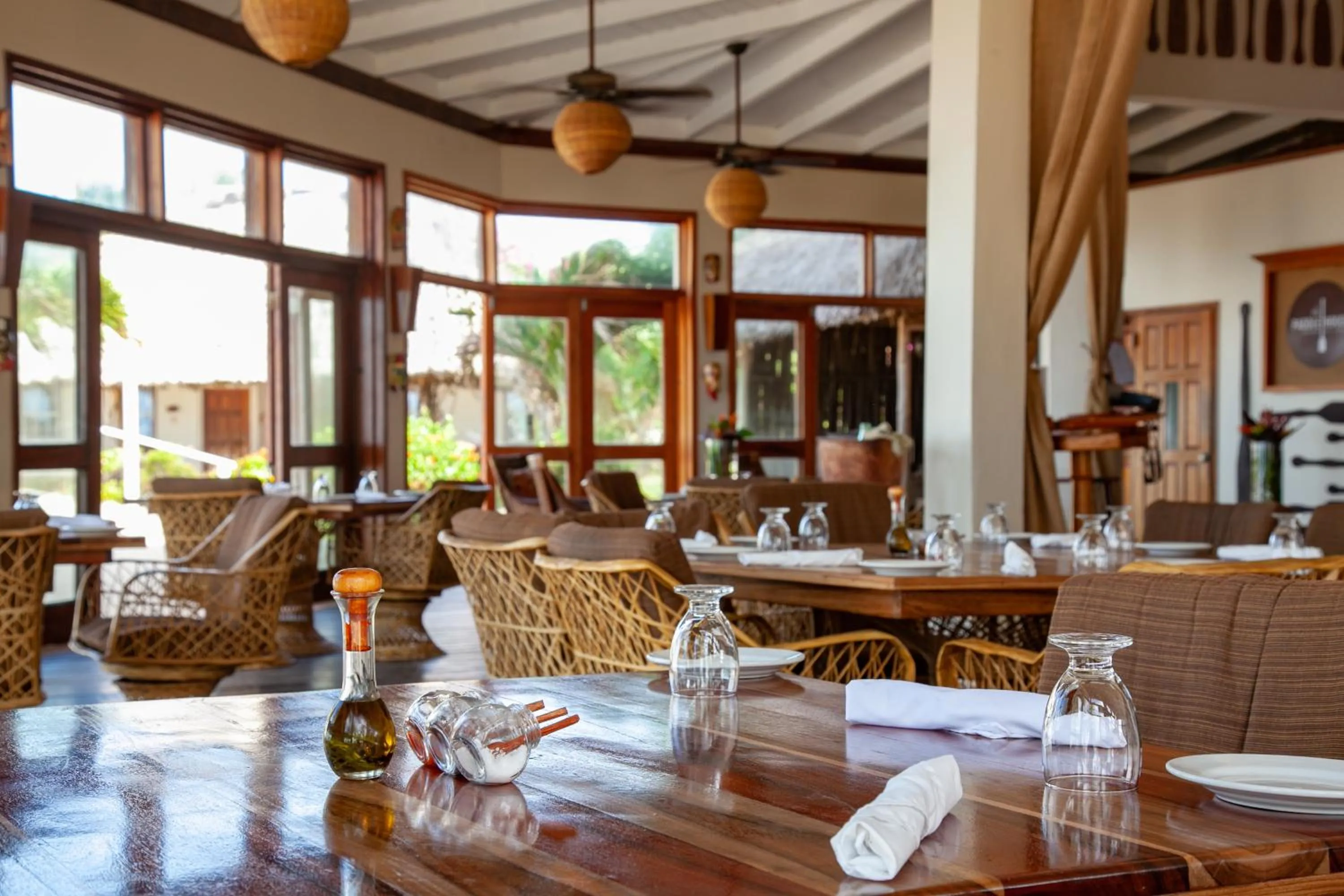 Restaurant/places to eat in Almond Beach Resort at Jaguar Reef