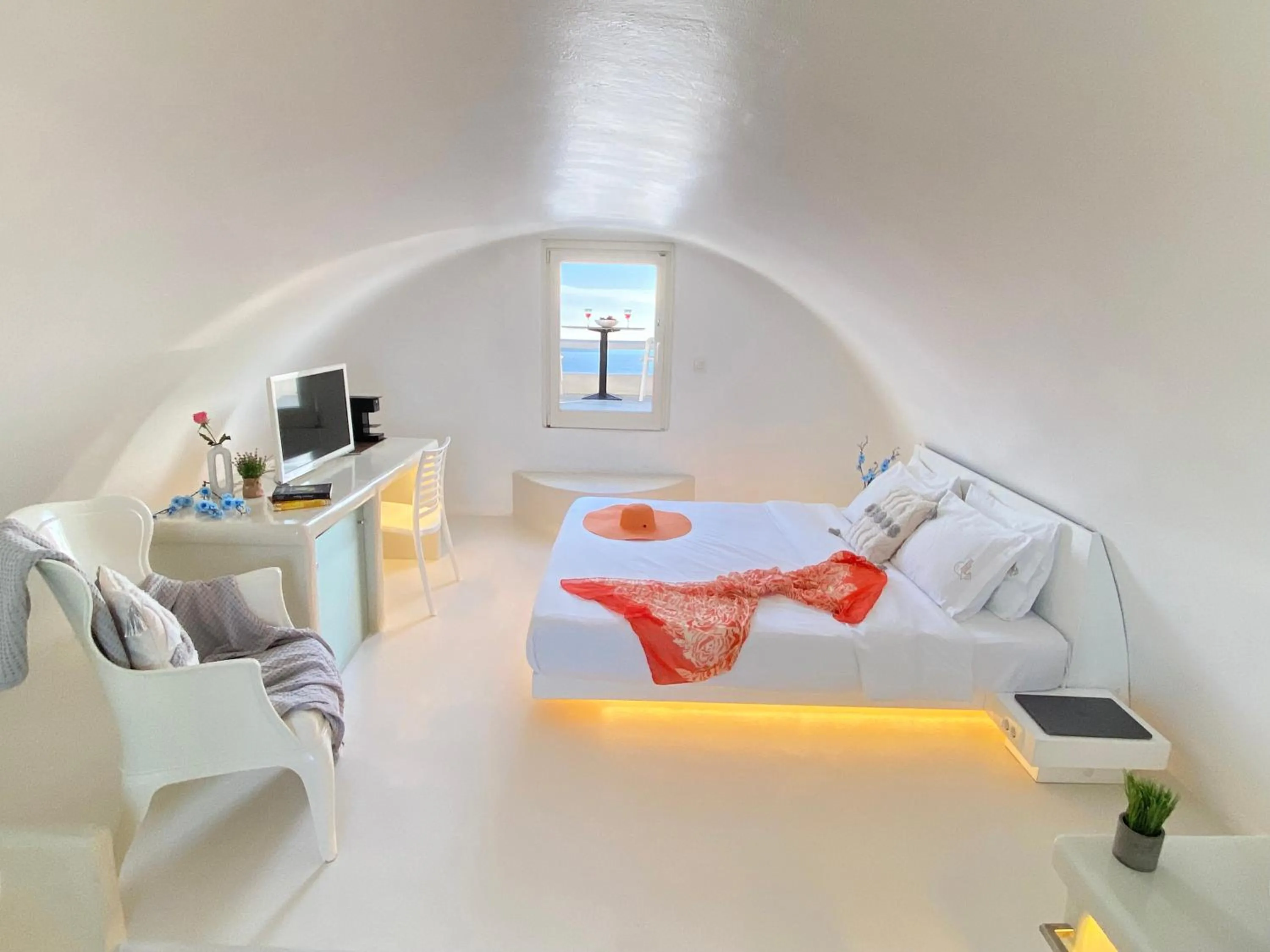 Bedroom, Bed in Diamond Luxury Suites Collection