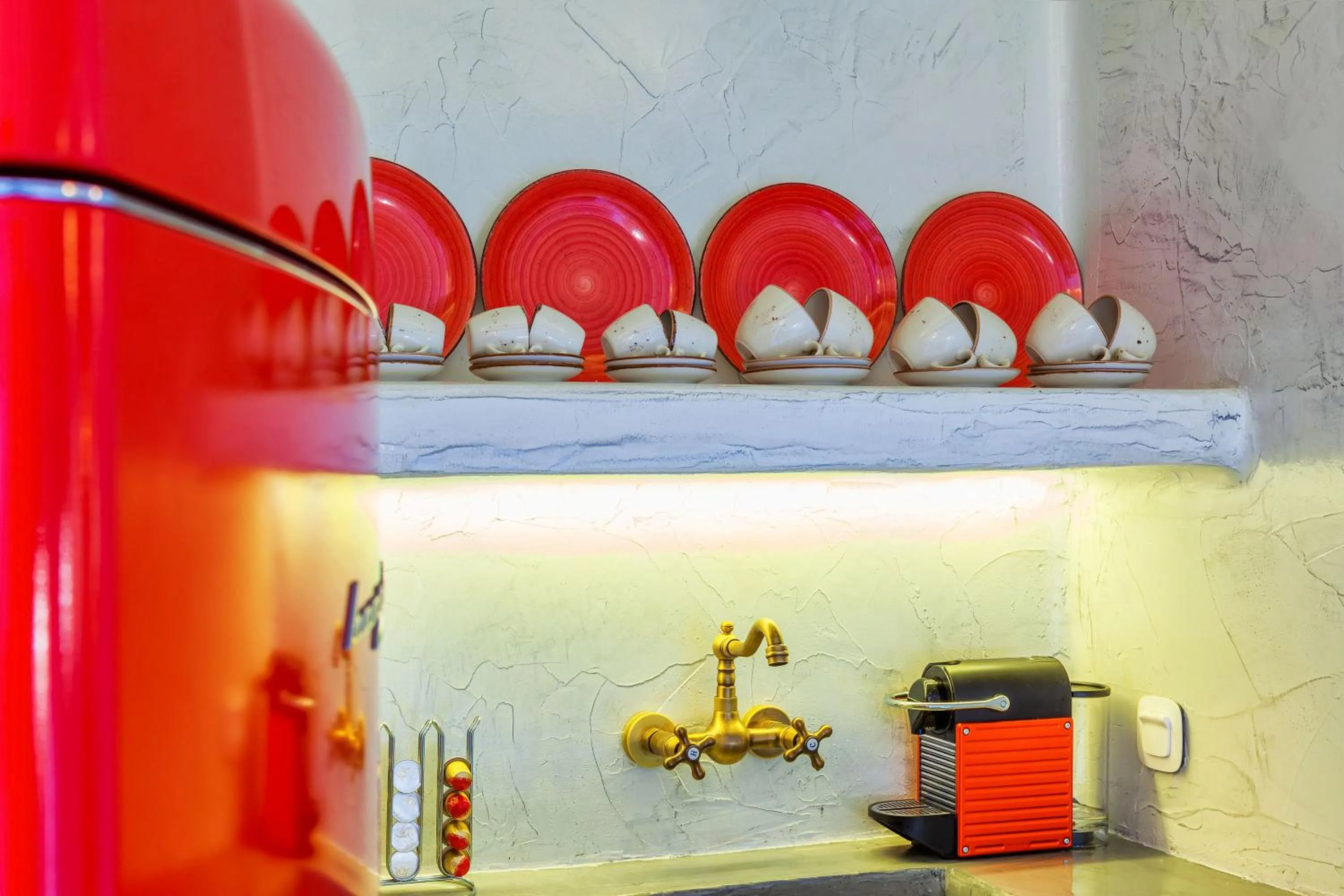 kitchen in Diamond Luxury Suites Collection